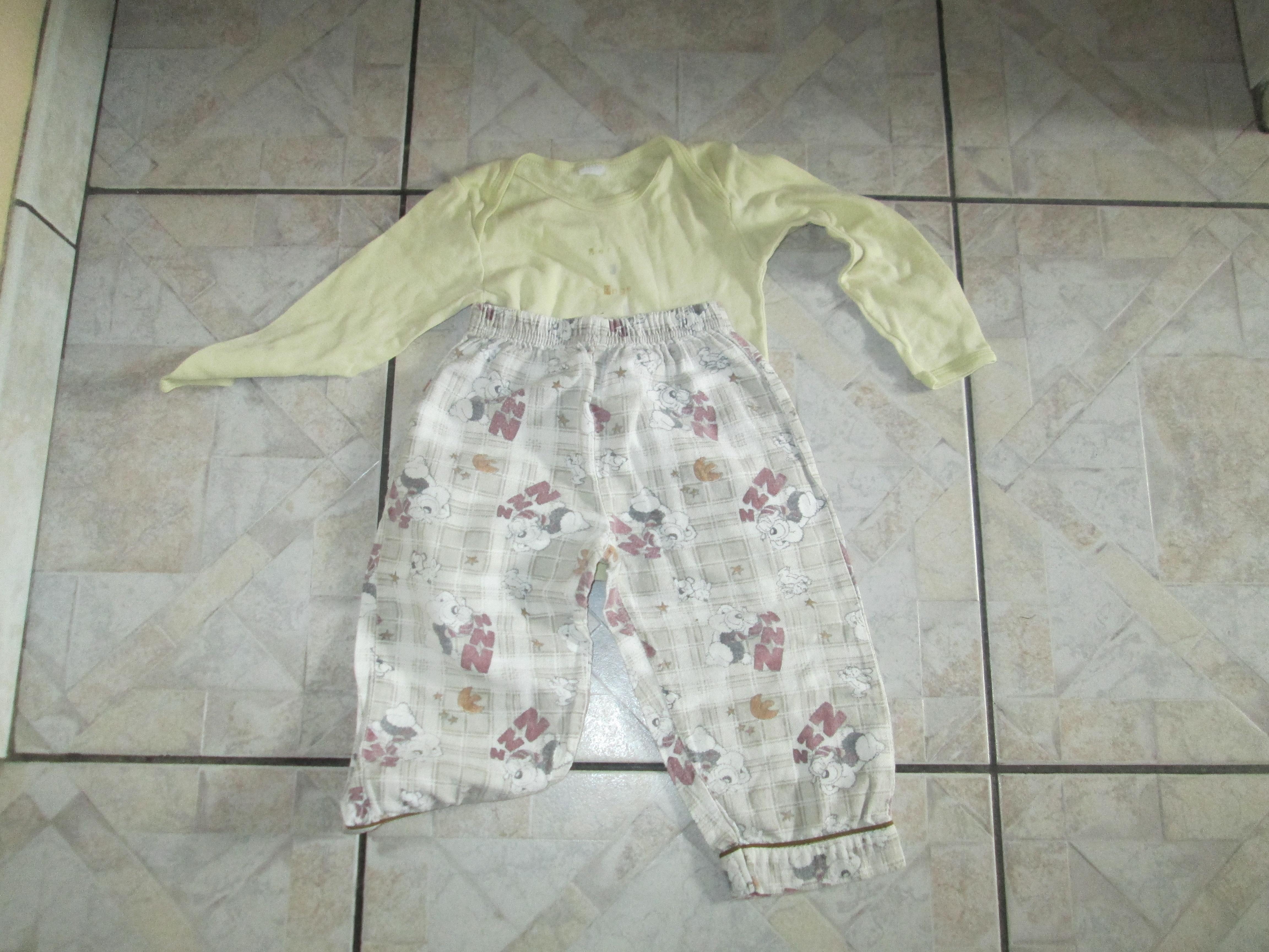 troc de troc culotte de pyjama 2 ans et petite chemise correct 3 noisettes image 0