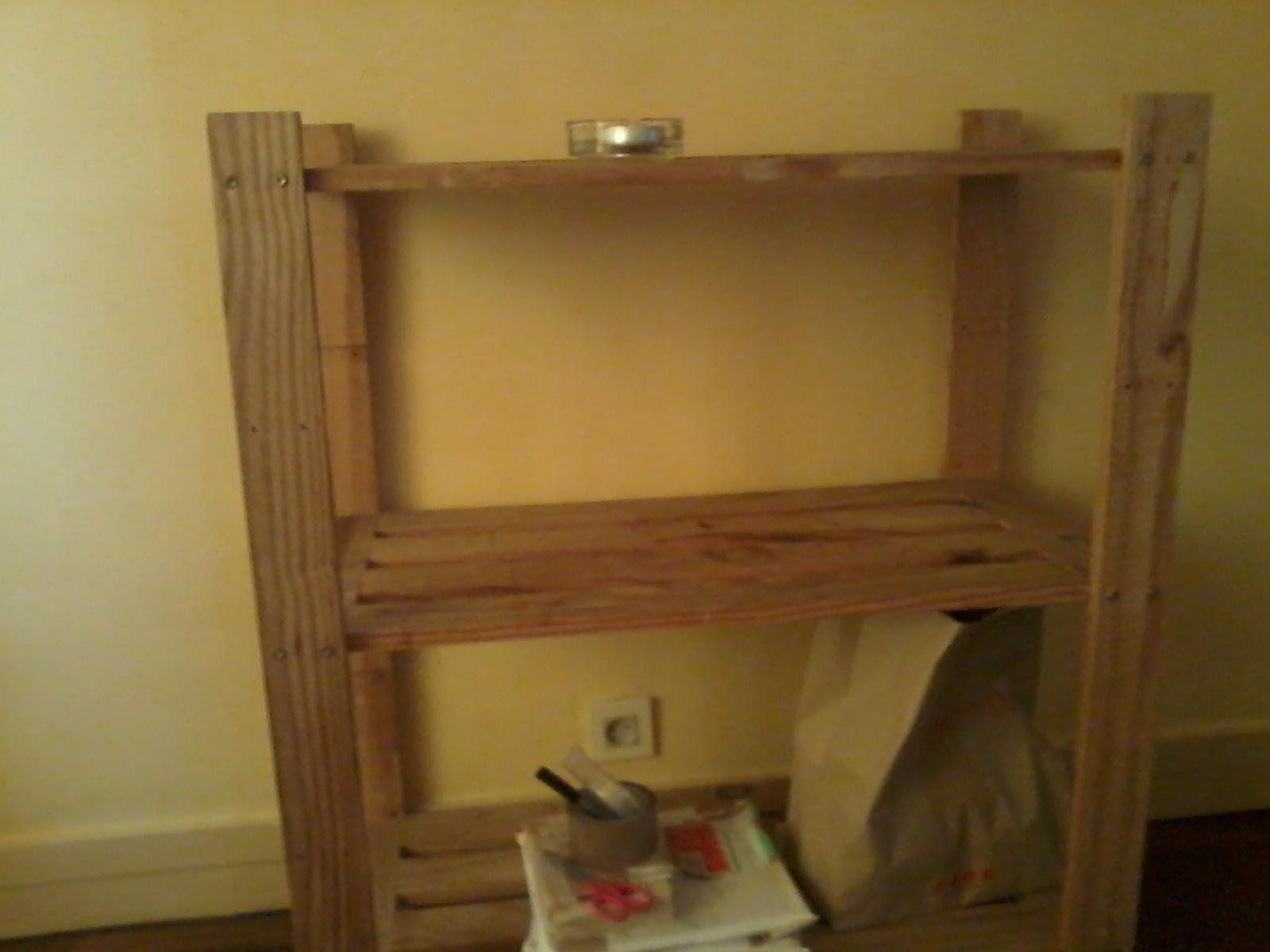 troc de troc des maintenant poncer une etagere ( pas grande) image 1