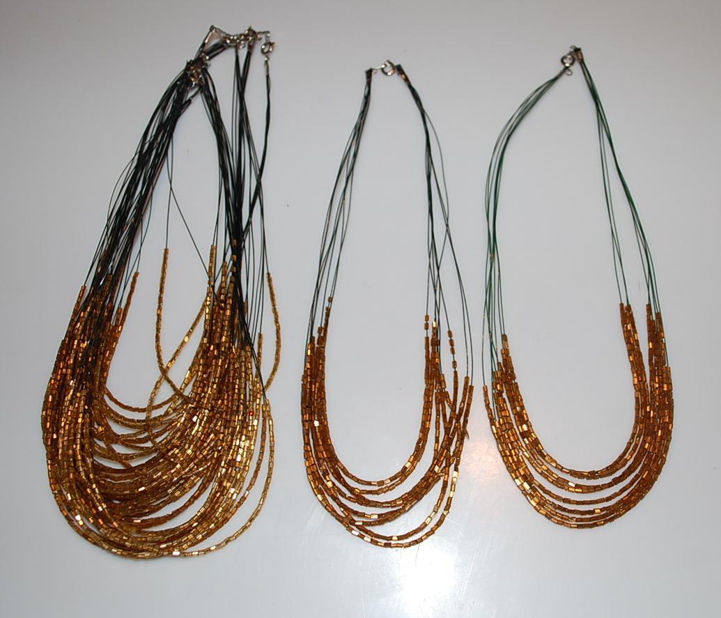 troc de troc colliers perles de rocailles 7 pièces image 0