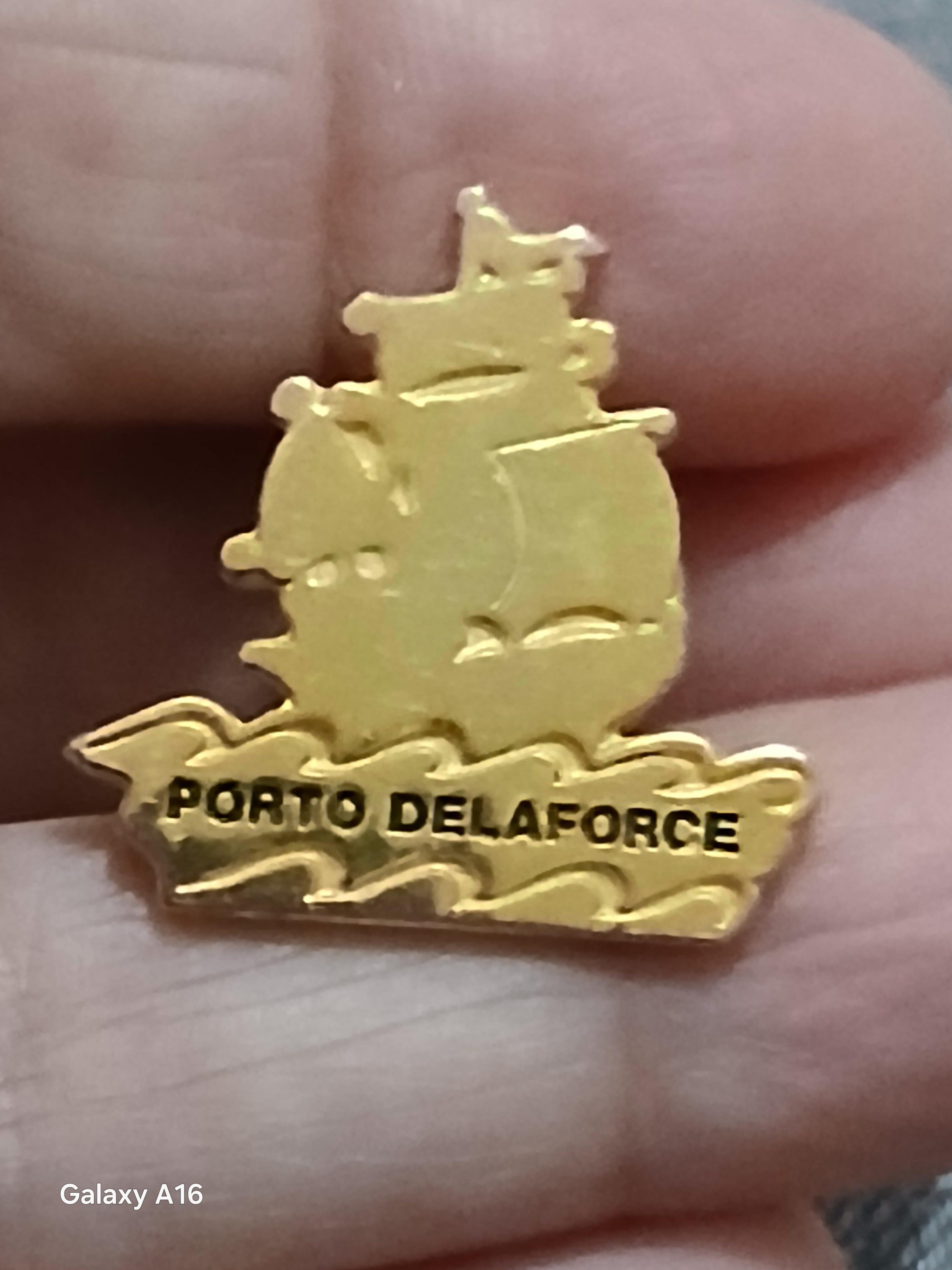 troc de troc un pins image 0