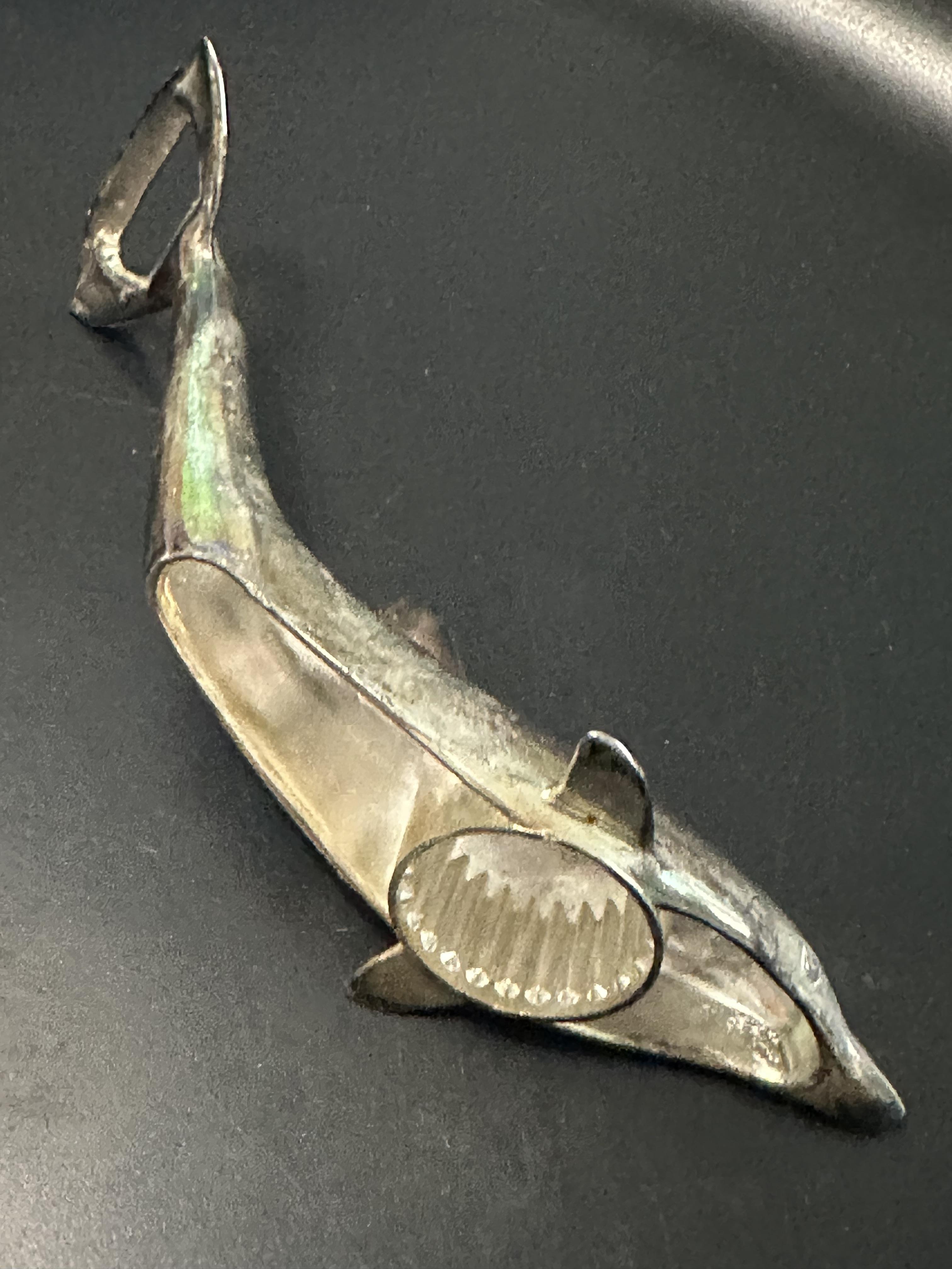 troc de troc decapsuleur dauphin métal argenté image 1