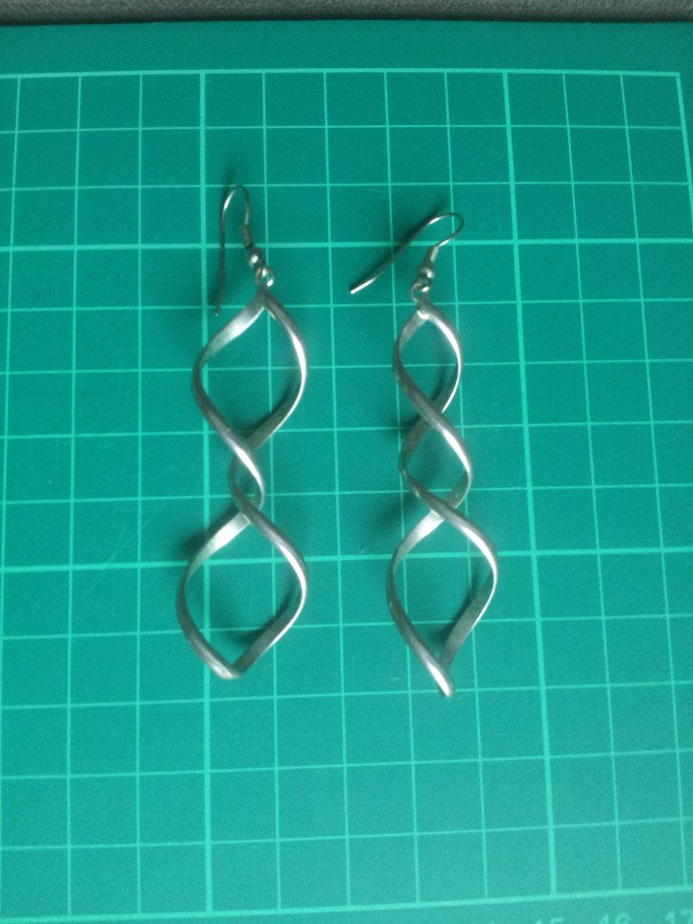 troc de troc boucles d’oreilles argentées image 2