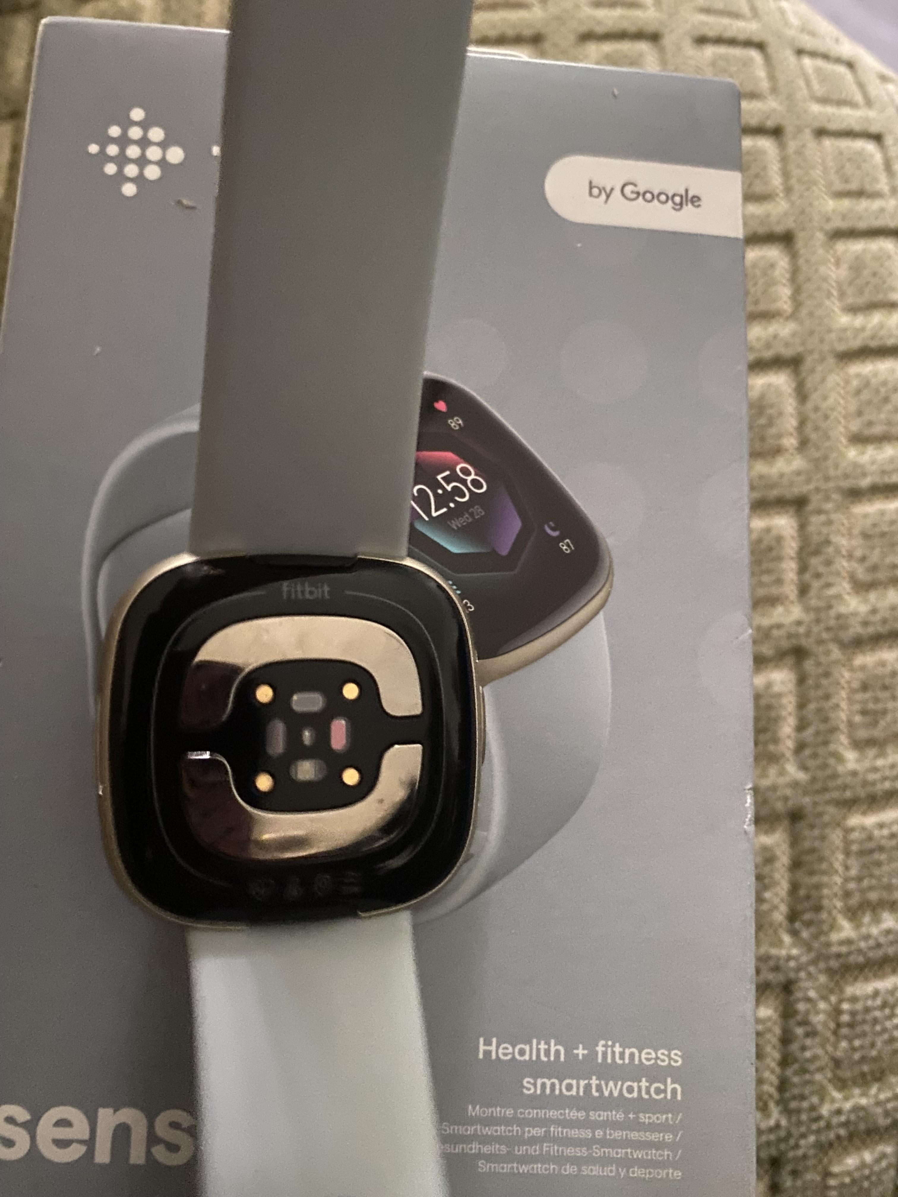 troc de troc montre connéctée fitbit sense 2 image 1