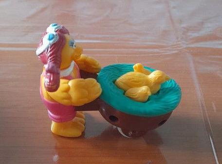 troc de troc figurine vintage birdie mcdonald 1985 image 2
