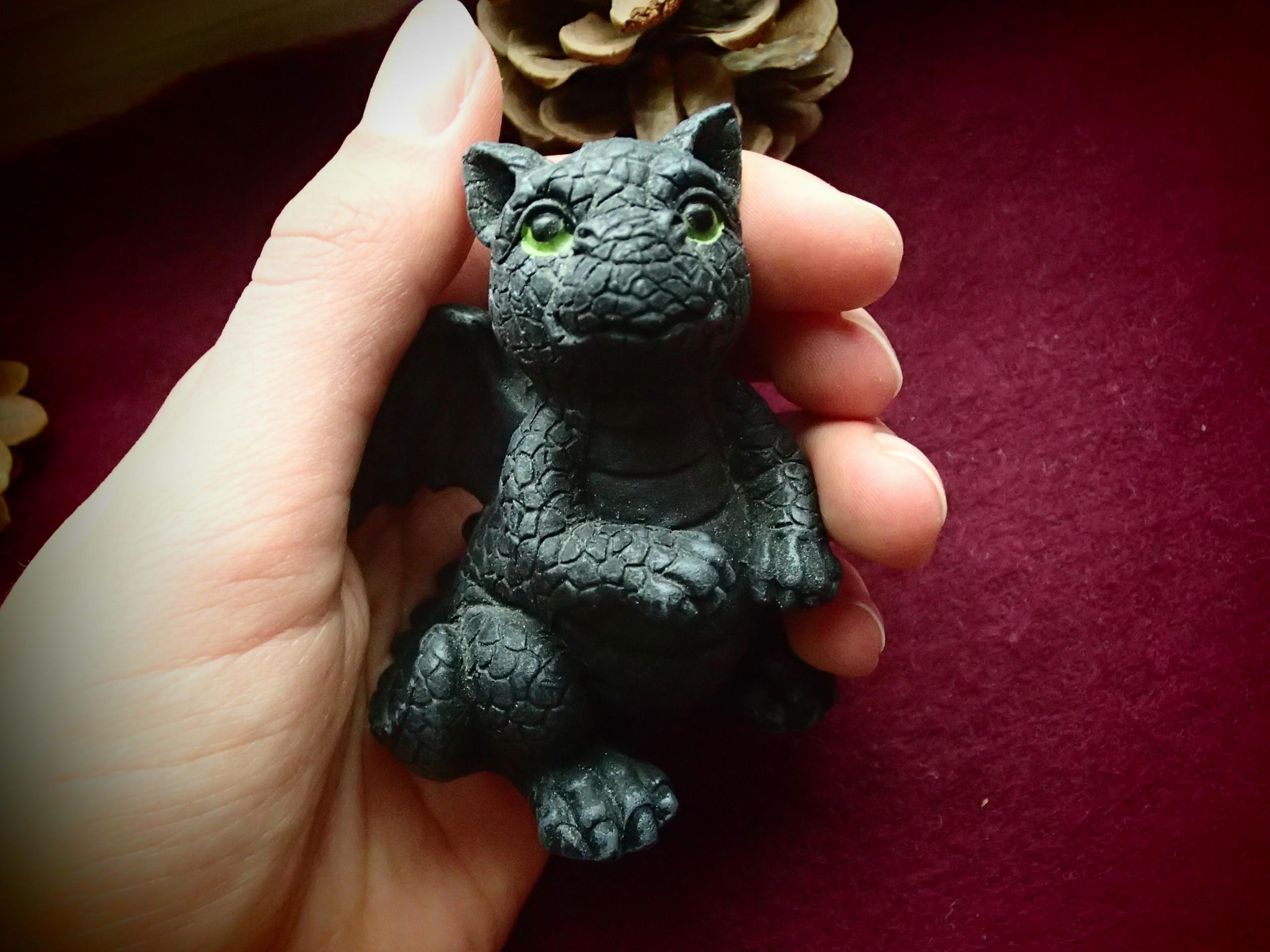 troc de troc figurine petit dragon à adopter image 0