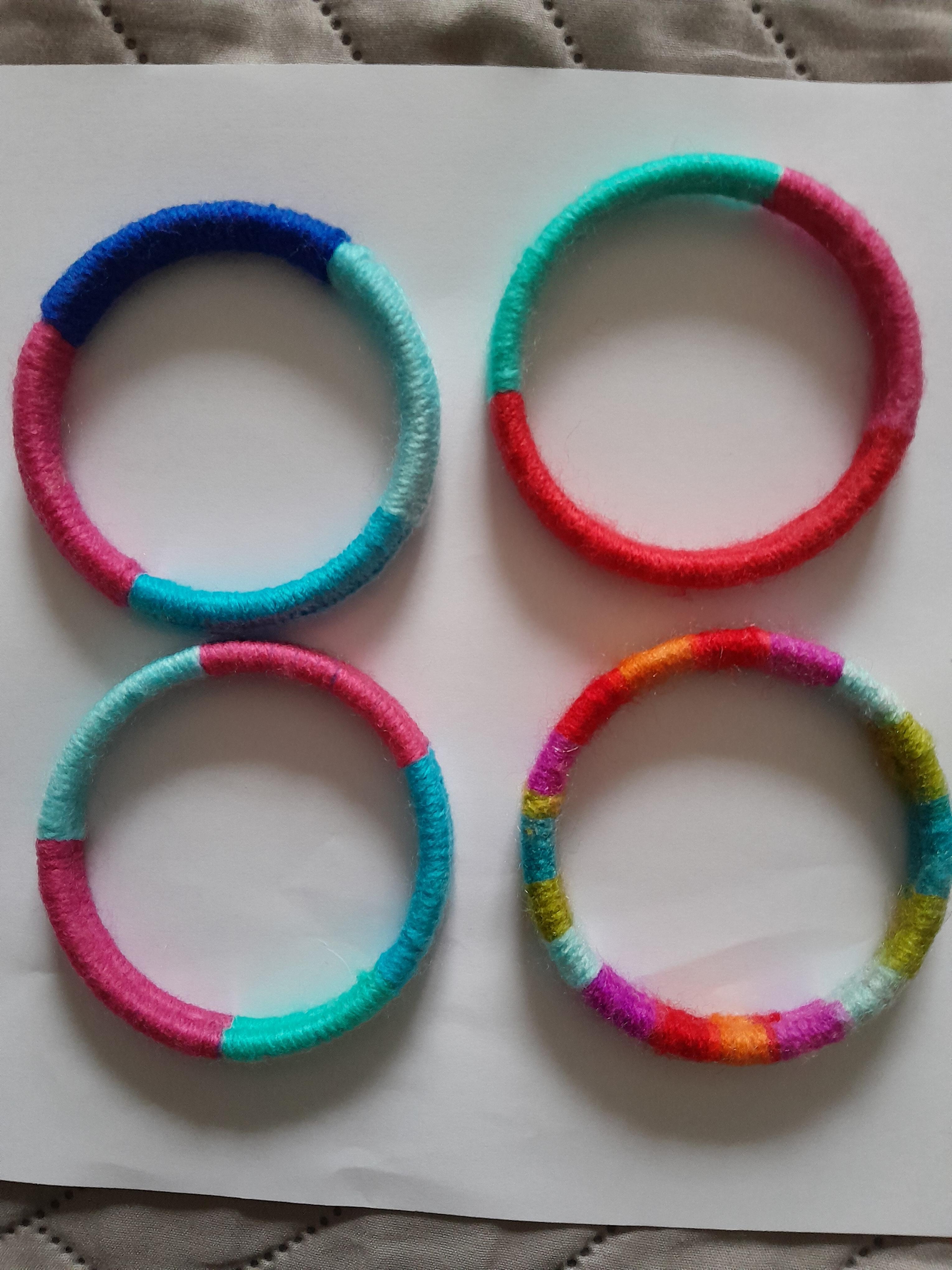 troc de troc réservée lots de 4 bracelets laines image 0