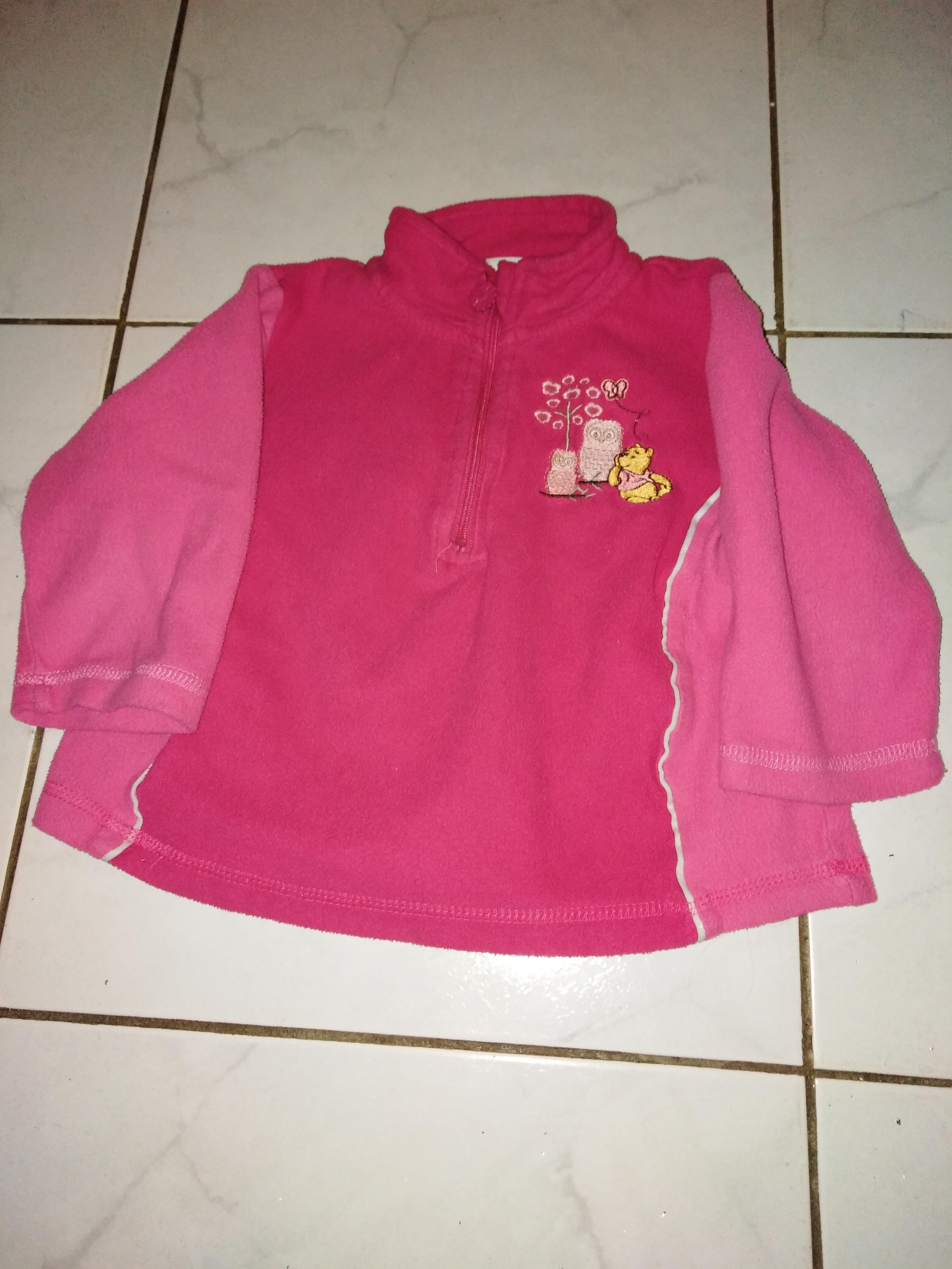 troc de troc gilet polaire winnie the pooh 3ans image 0