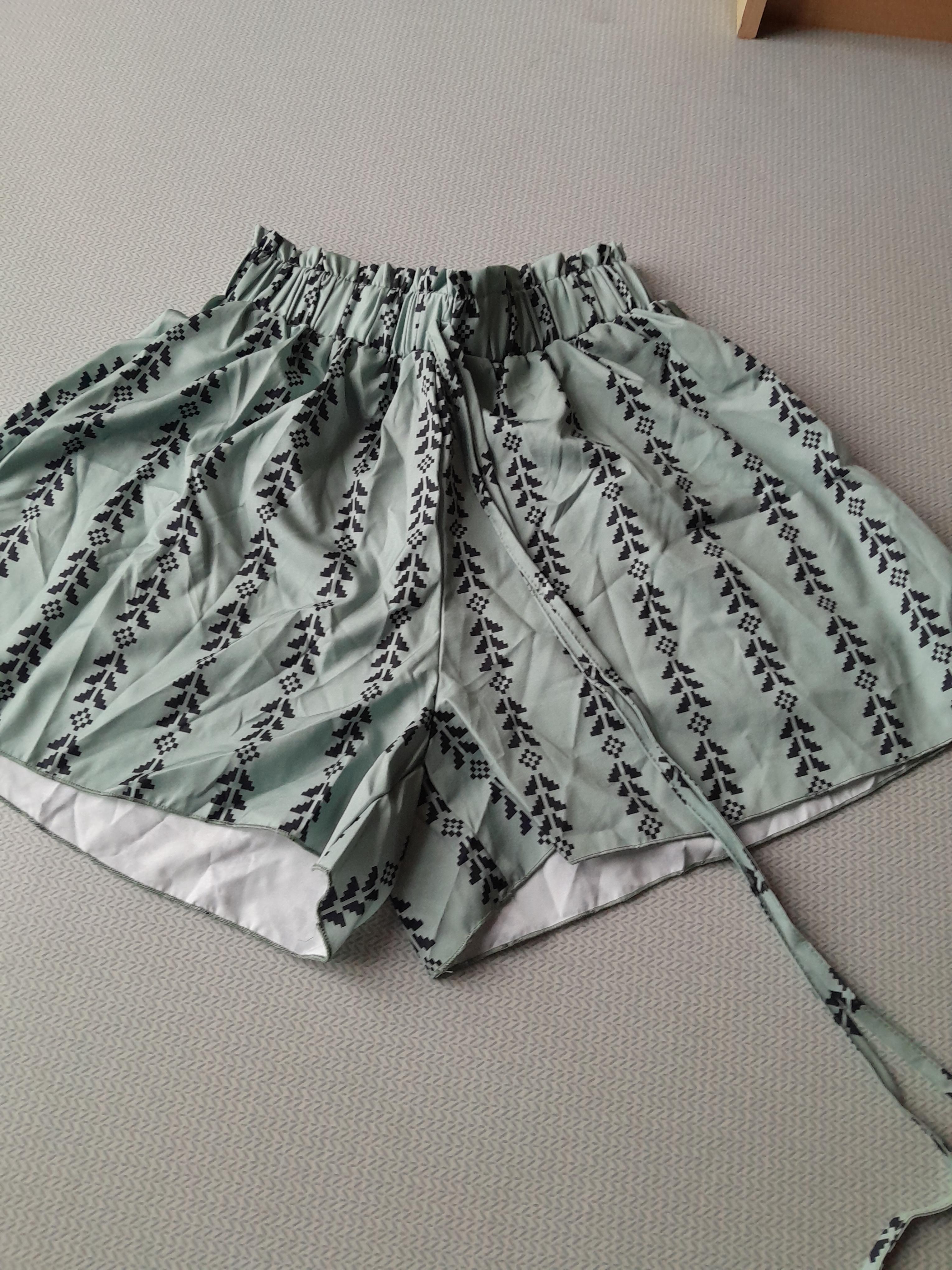 troc de troc short femme taille s neuf image 0