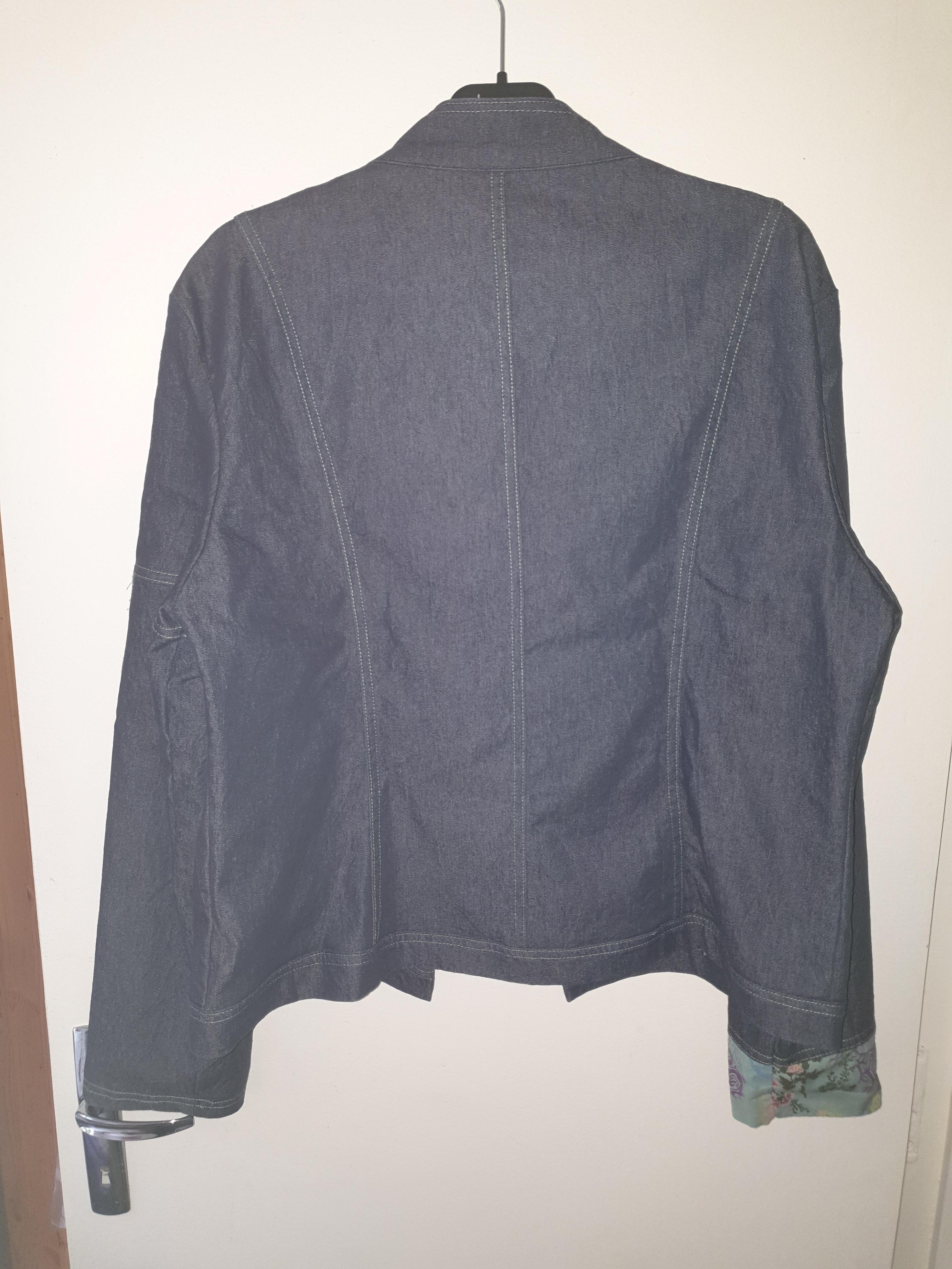 troc de troc veste originale en jean t.5 image 1