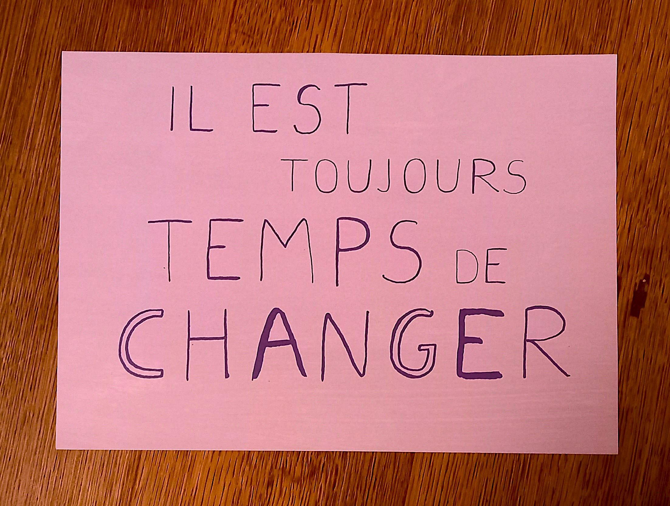 troc de troc affiche "il est toujours temps de changer". image 0