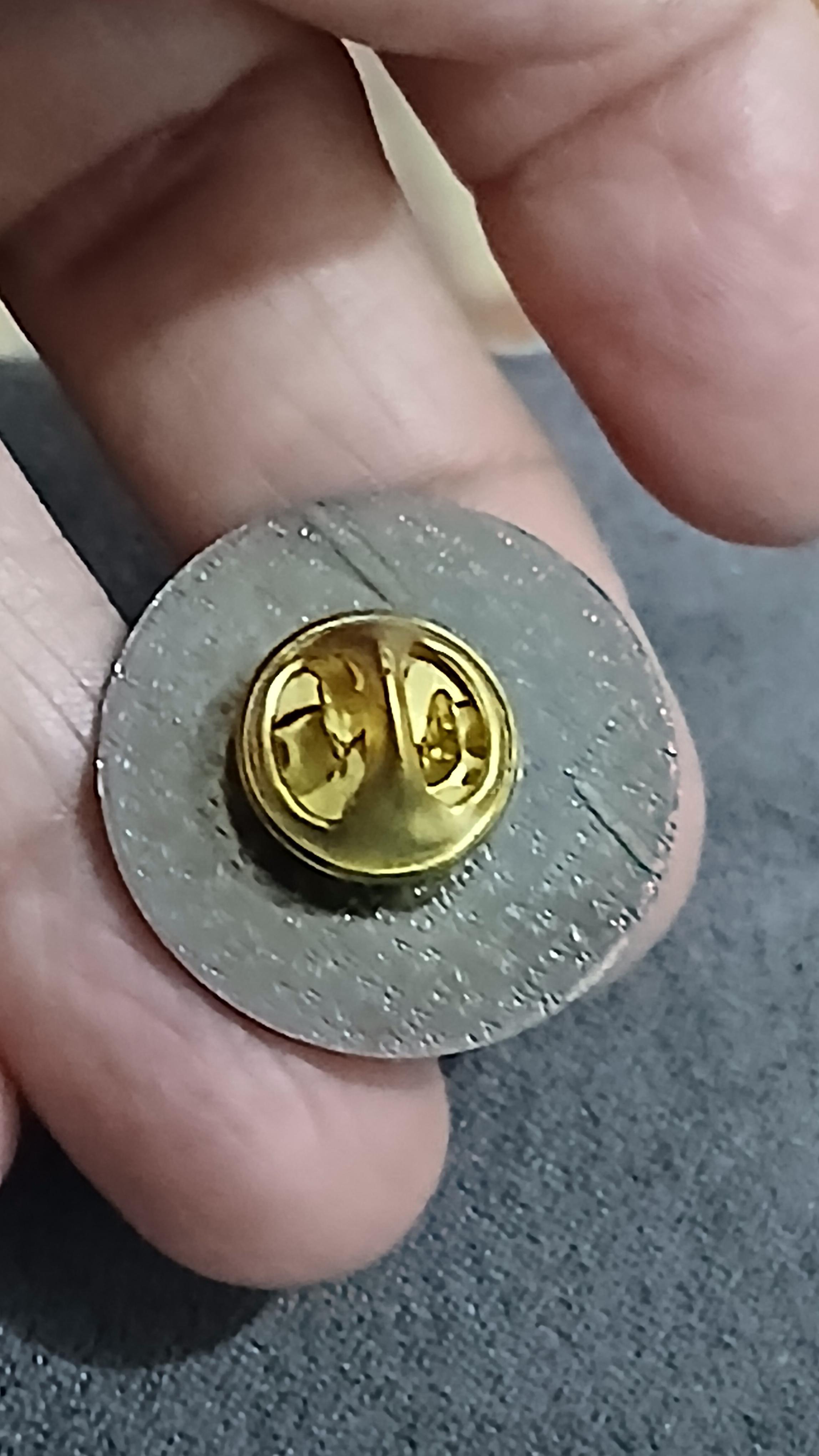 troc de troc un pins image 1