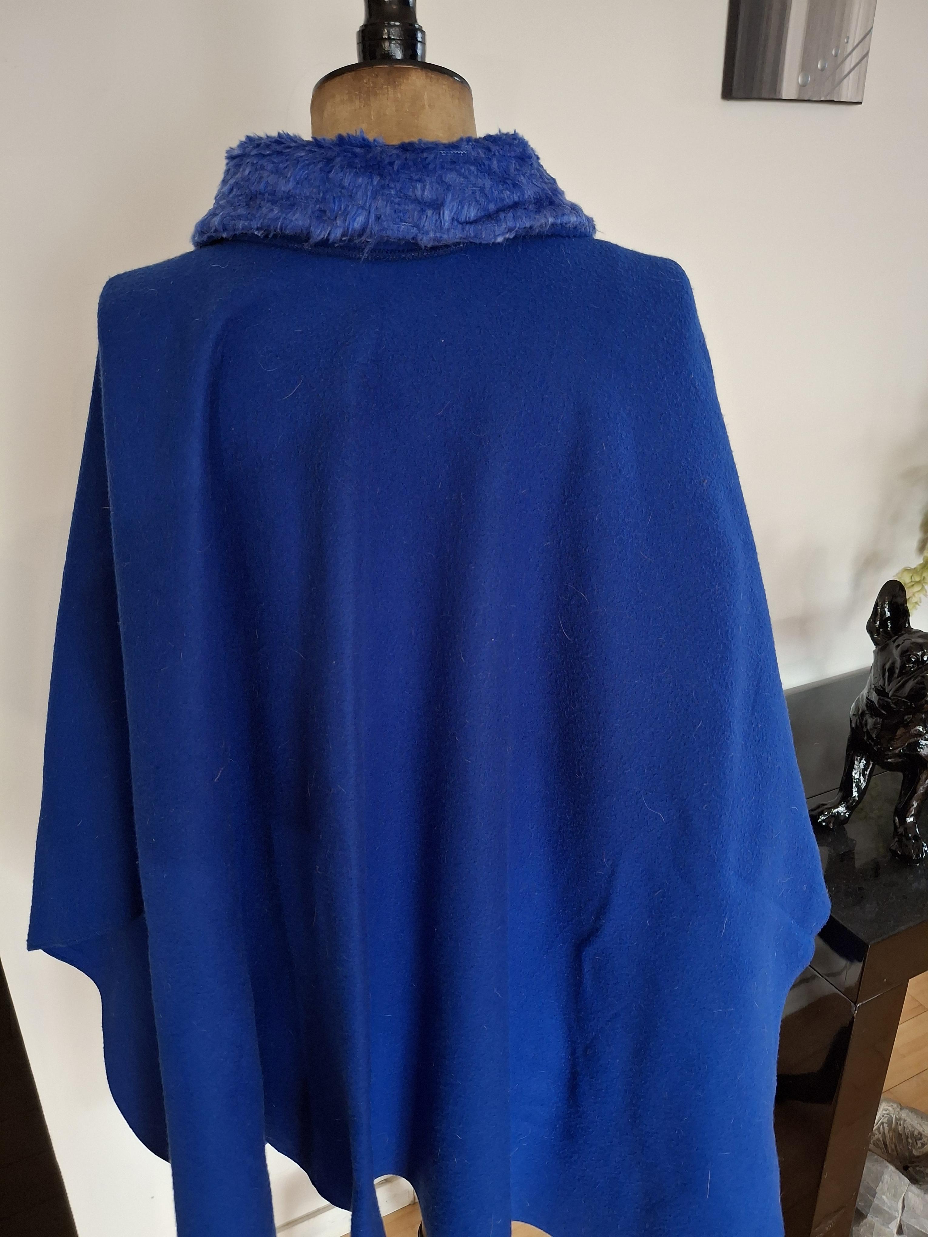 troc de troc grande capeline en polaire neuve image 1