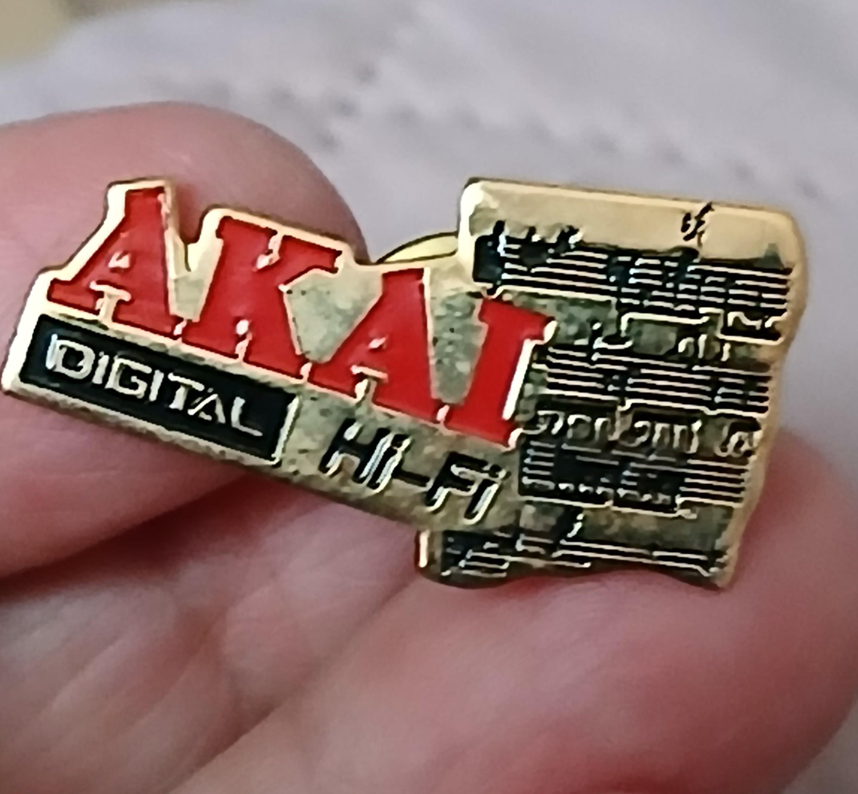 troc de troc un pins image 0