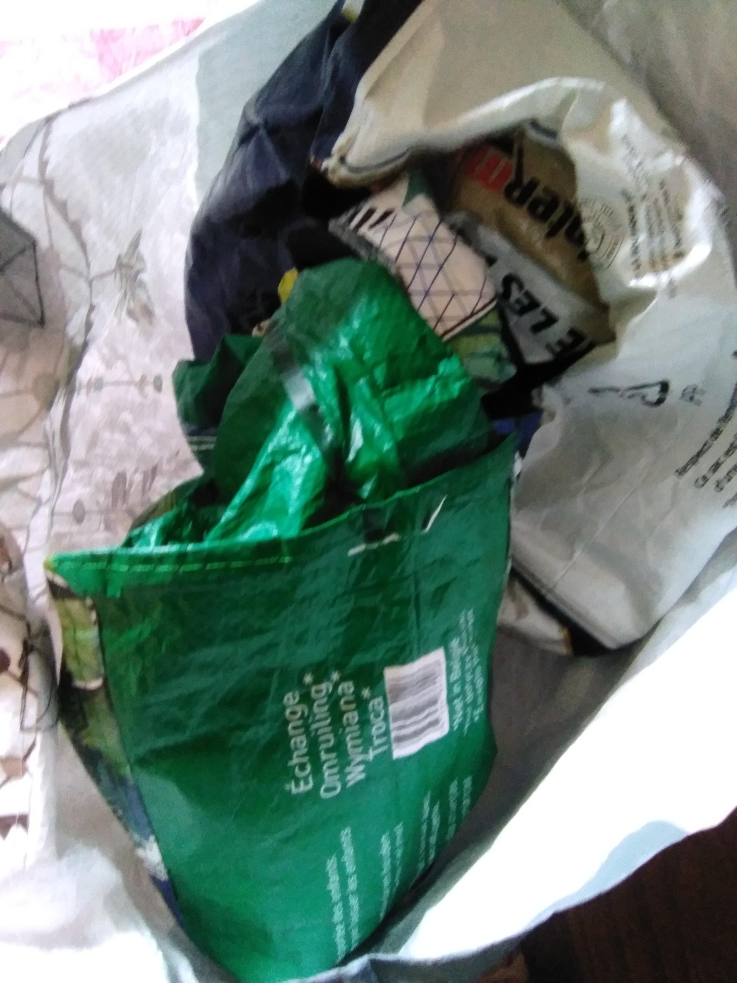 troc de troc reserve et envoyé lot 3 sacs de courses, très bon état image 0