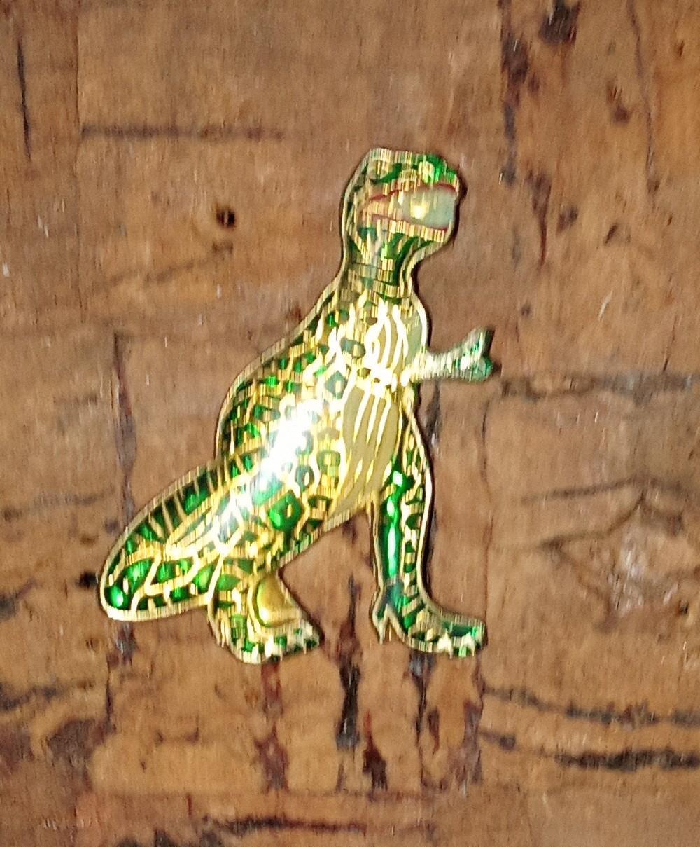 troc de troc pin's avec attache réserver fidjy image 0