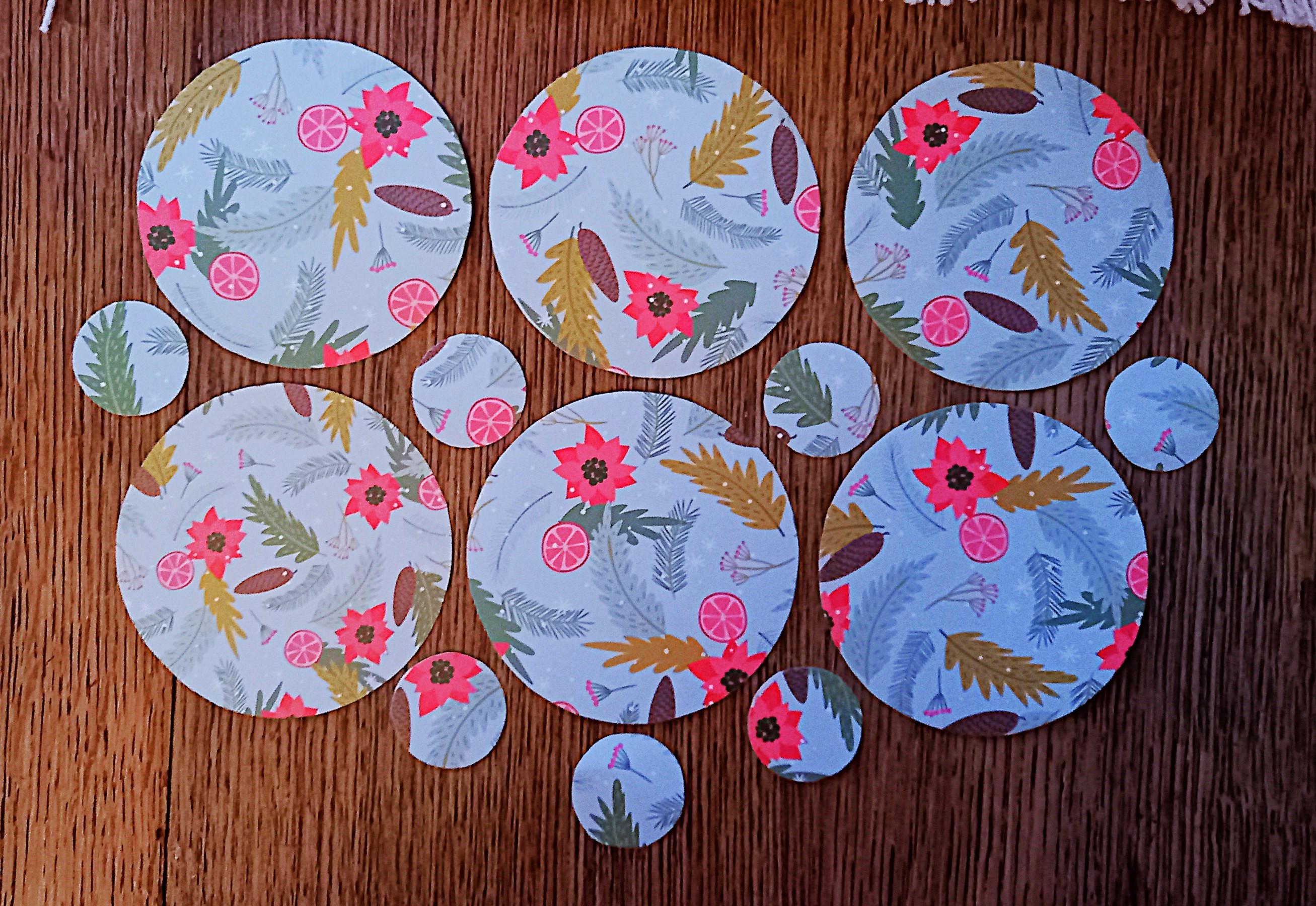 troc de troc etiquettes rondes de noël. image 1