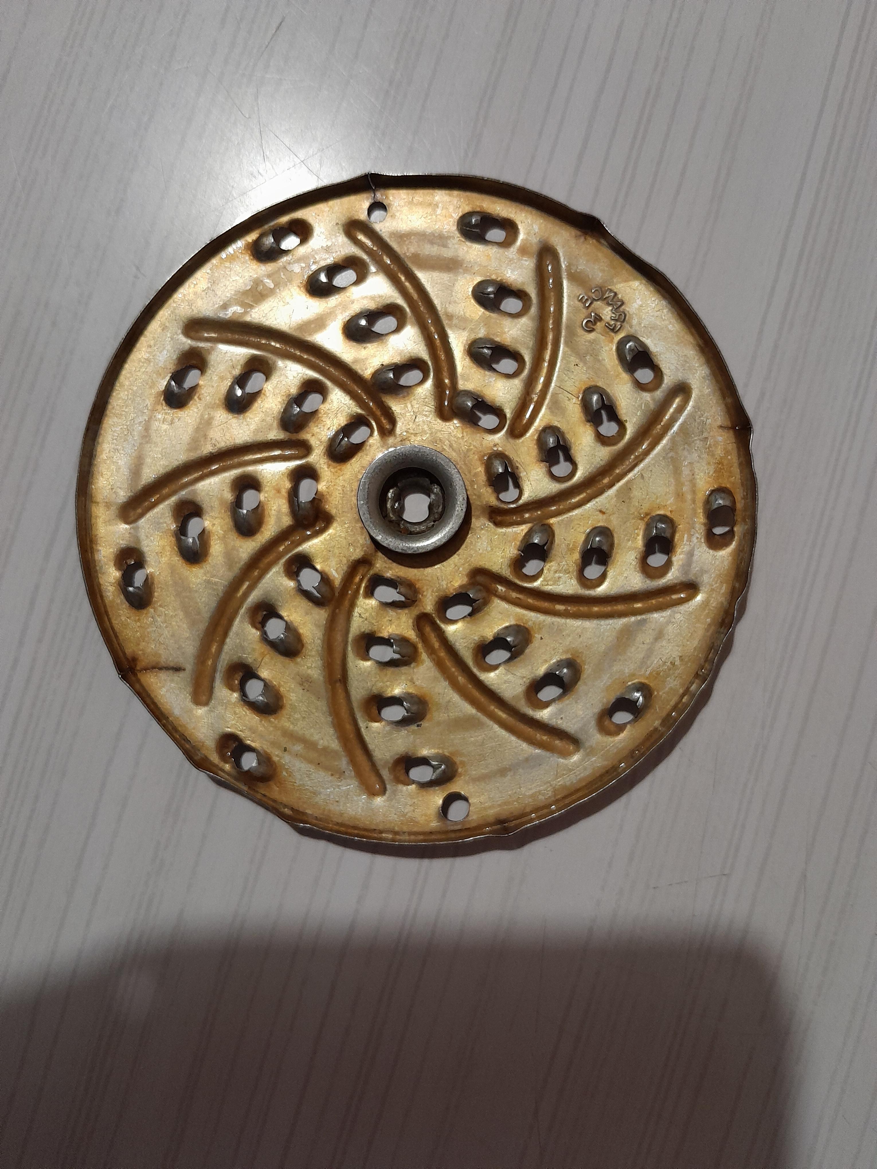 troc de troc je recherche cette grille pour râpé carotte image 0