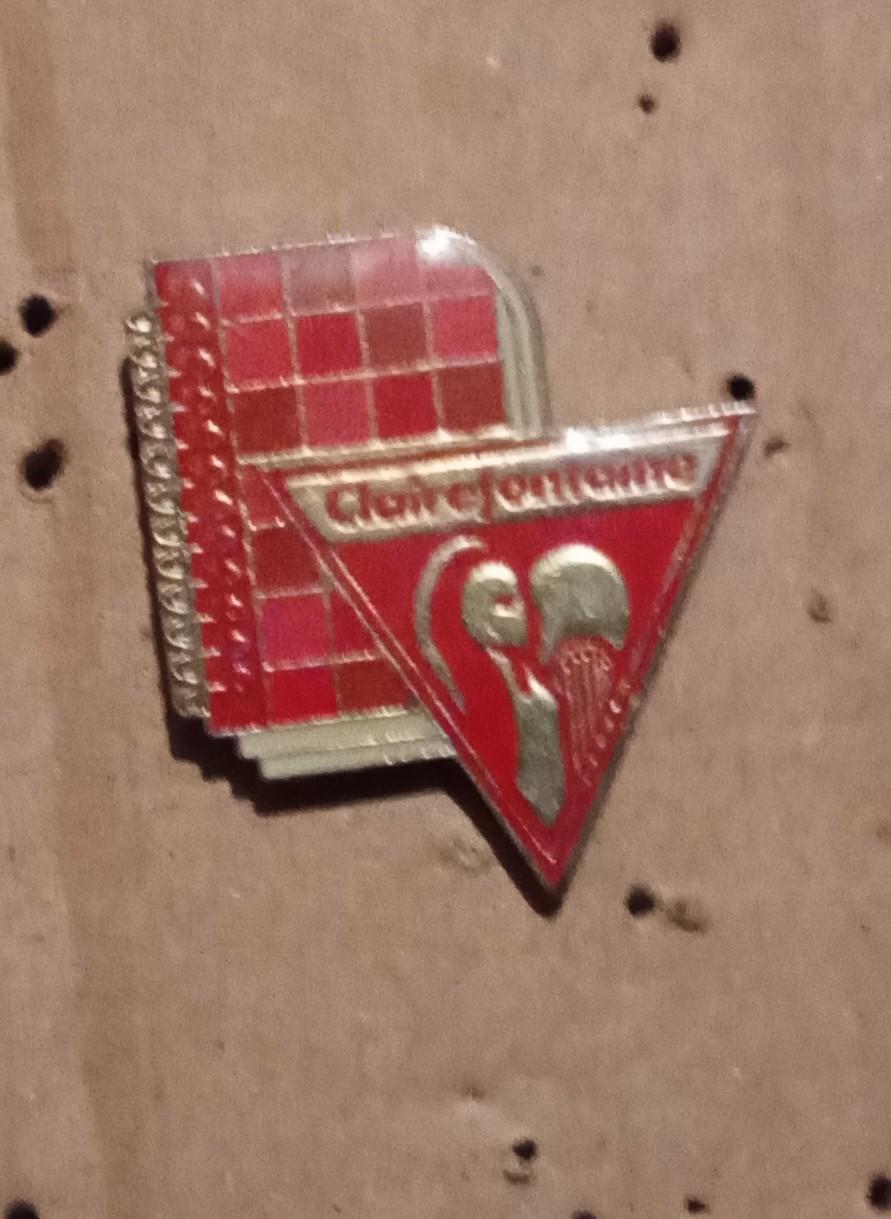 troc de troc pin's clairefontaine image 0