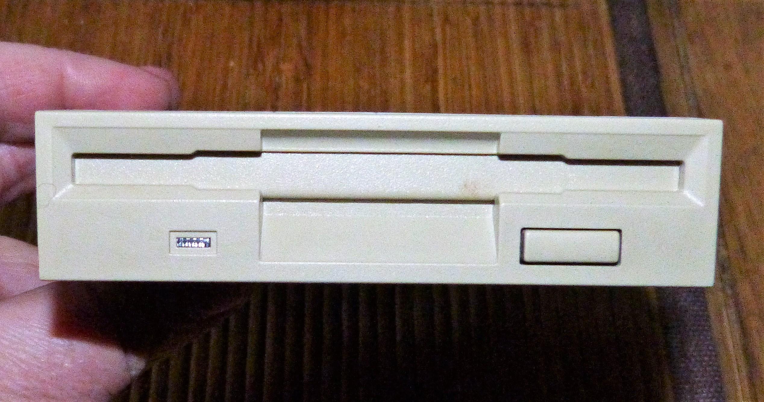 troc de troc lecteur de disquette mitsumi d359m3 - floppy image 0