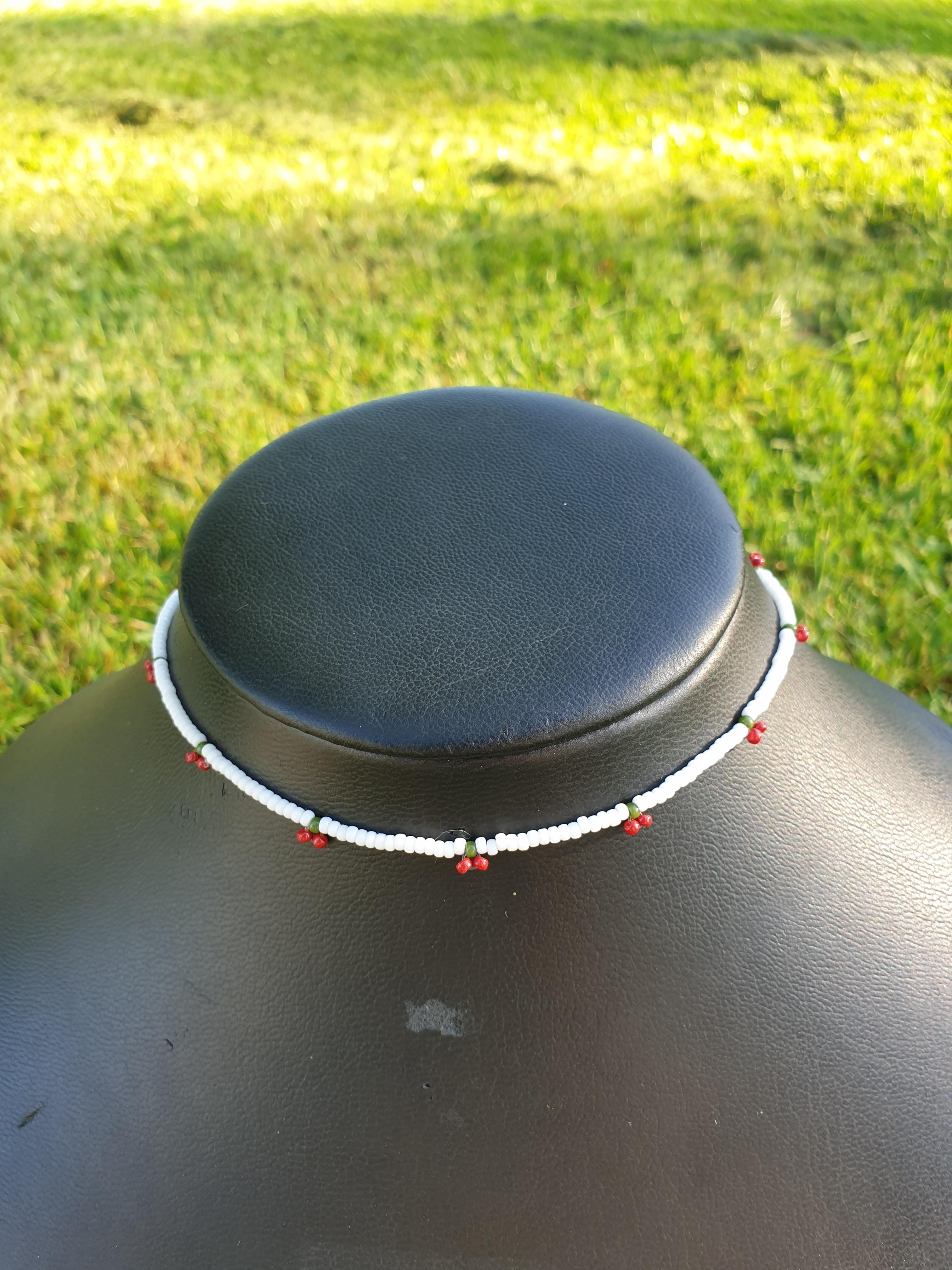 troc de troc collier ras de cou et boucles d'oreilles image 1