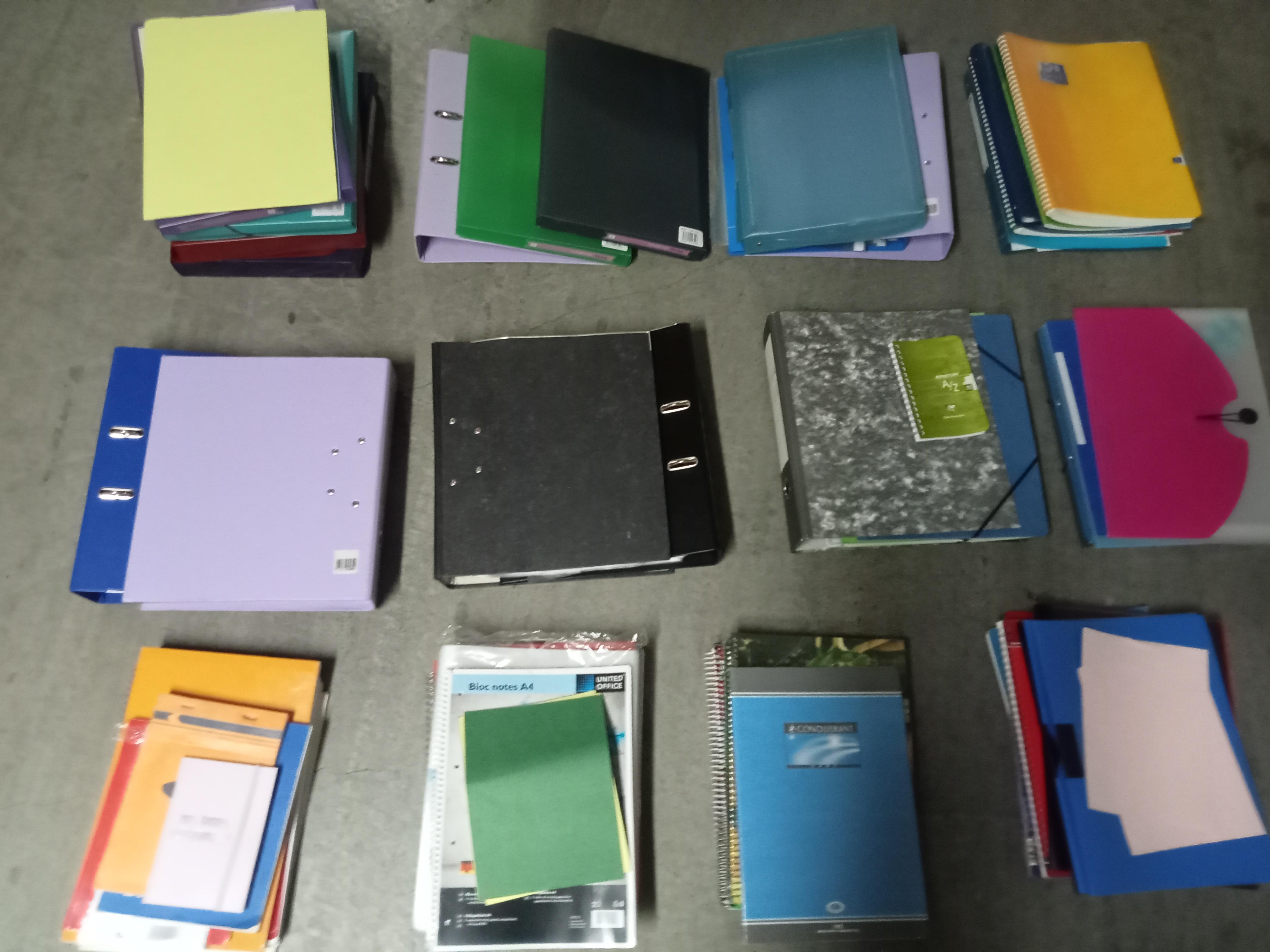 troc de troc lot de fournitures scolaires image 1