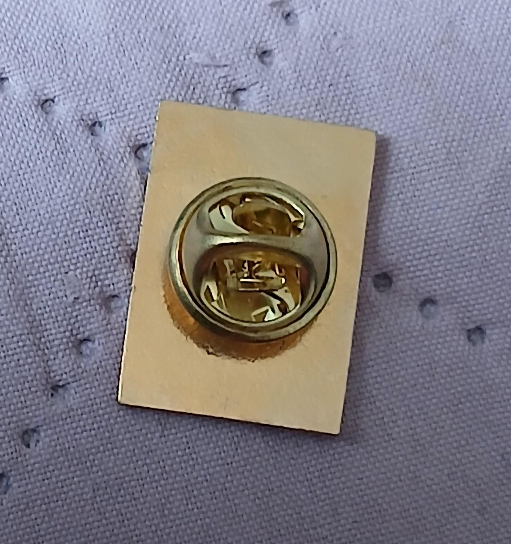 troc de troc reserver. un pins image 2