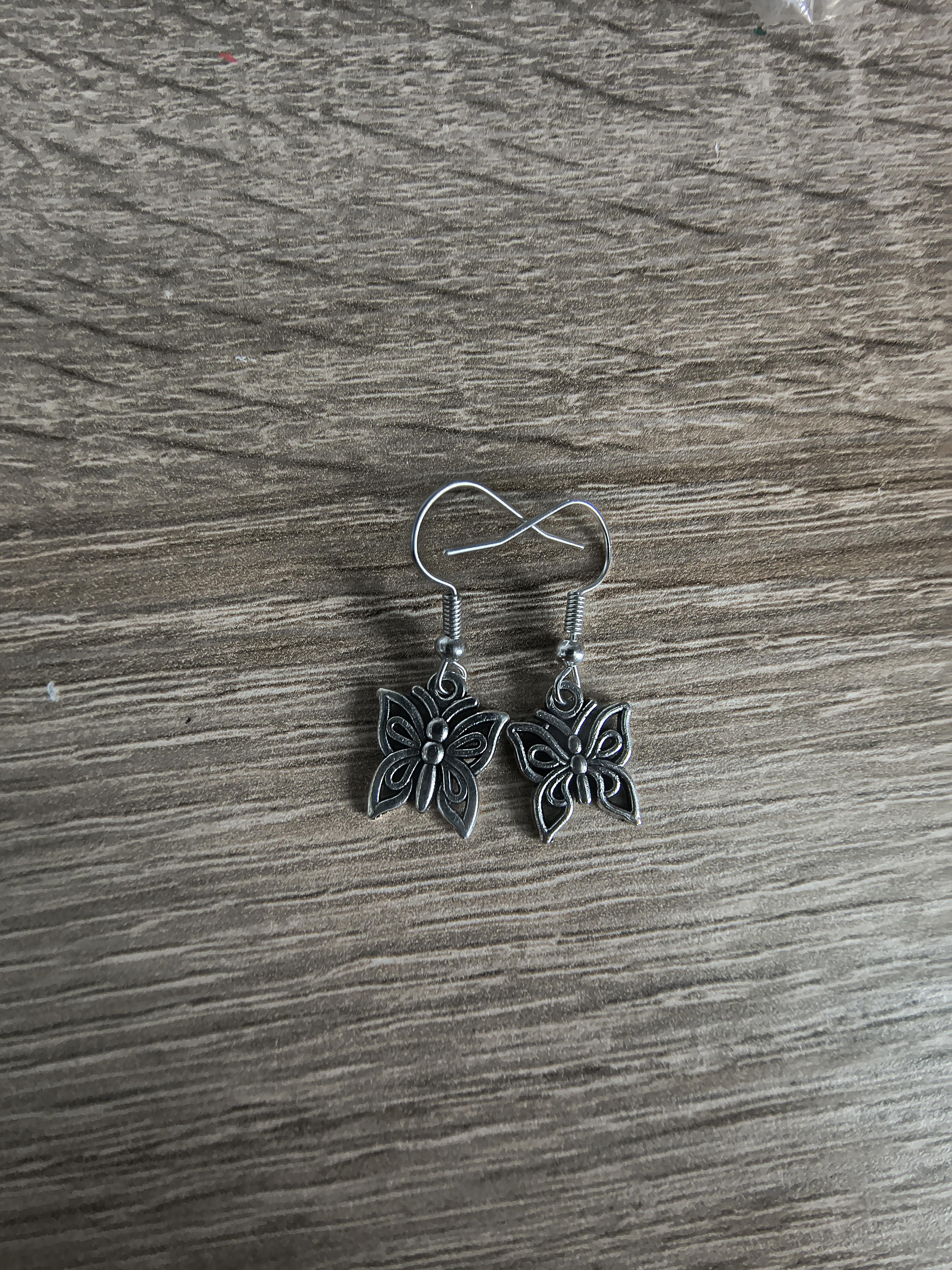 troc de troc boucles d'oreilles image 0