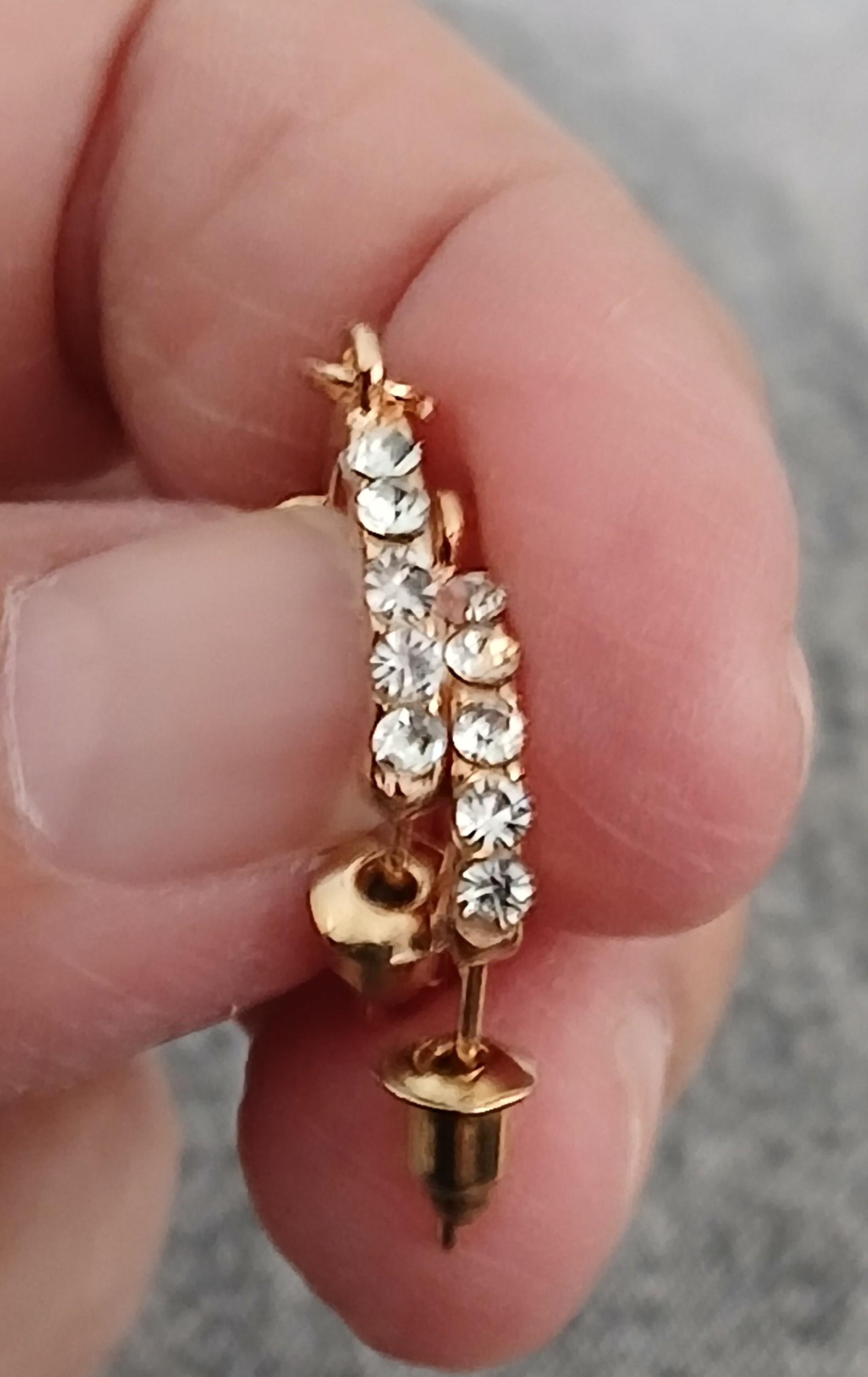 troc de troc une paire de boucle d oreille image 0