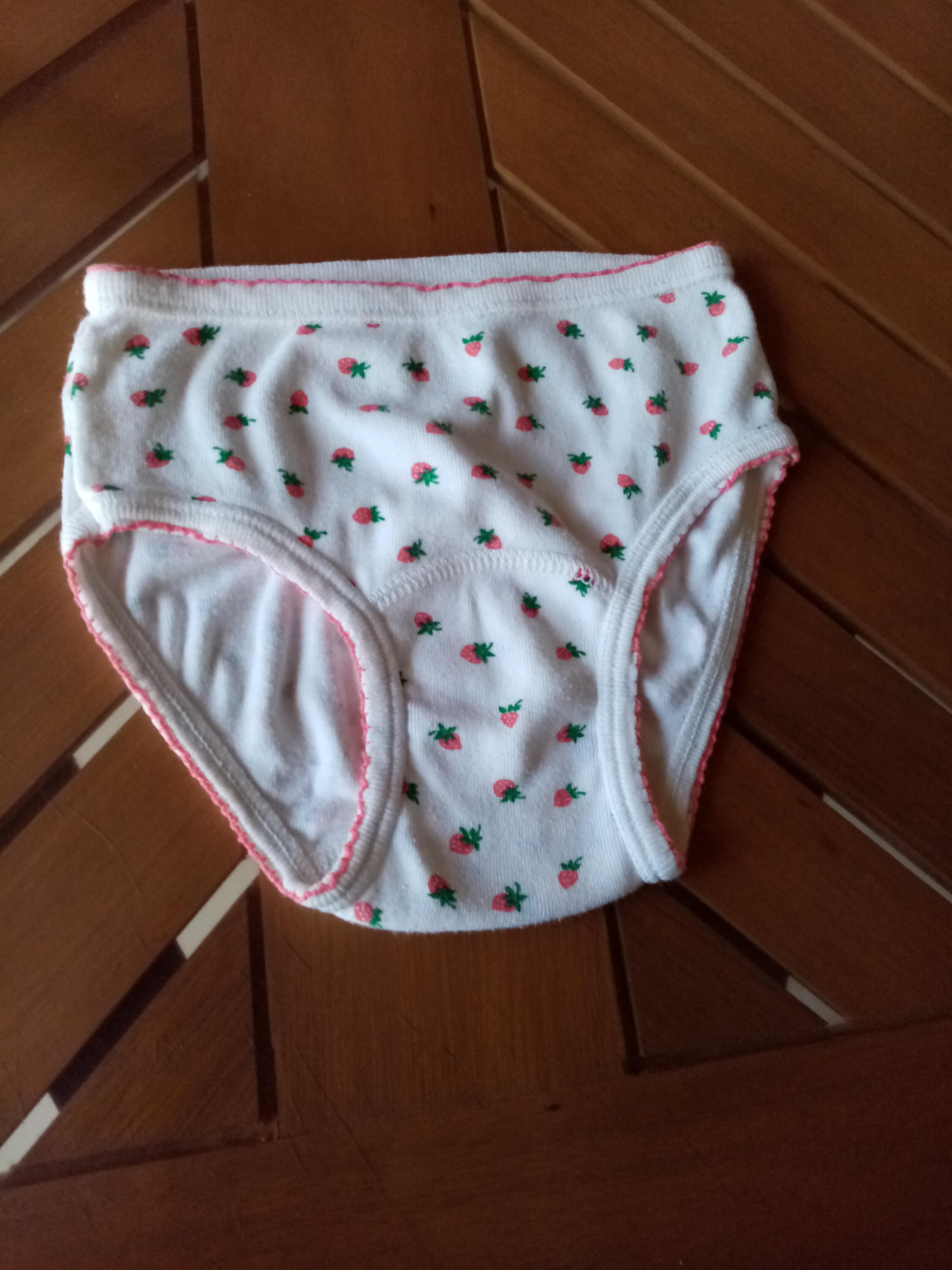 troc de troc petite culotte neuve coton 2/3 ans  2  noisettes image 0