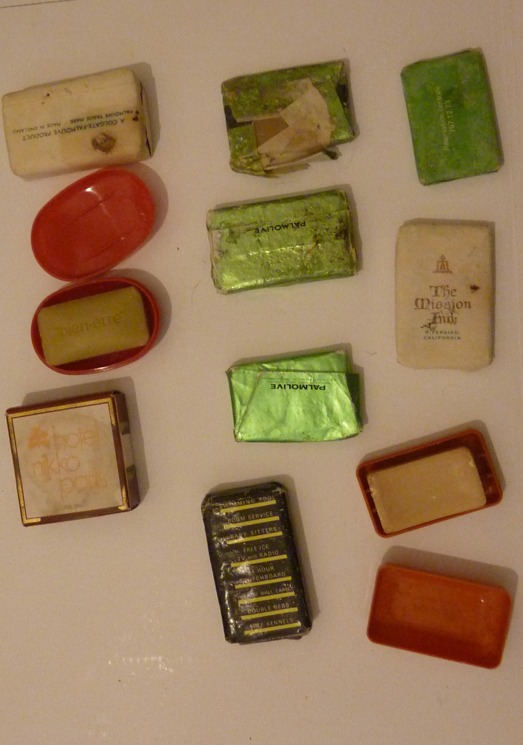 troc de troc lot de savonnettes vintage en l'état image 0