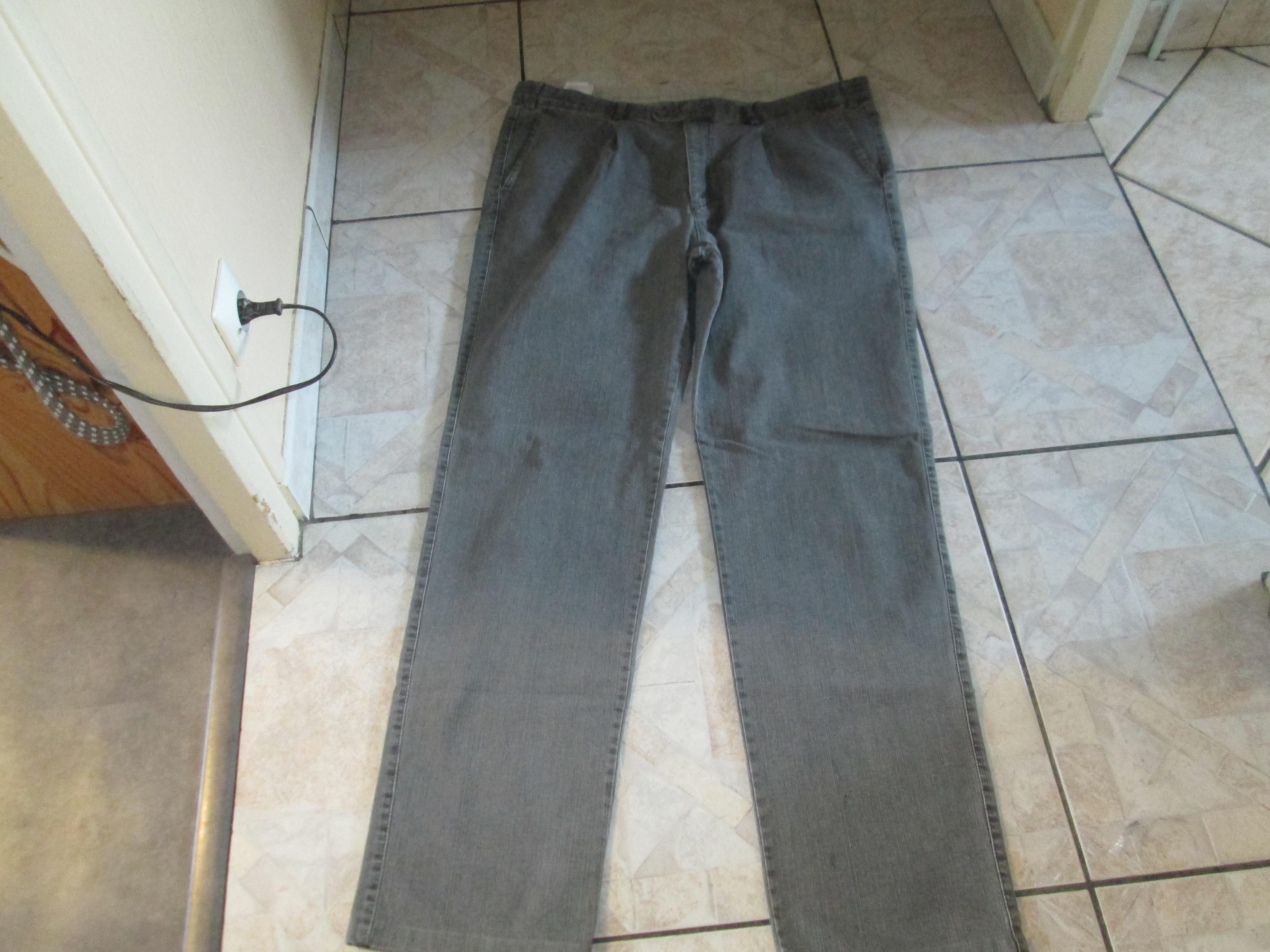 troc de troc pantalon de jeans super état taille 58 20 noisettes image 0