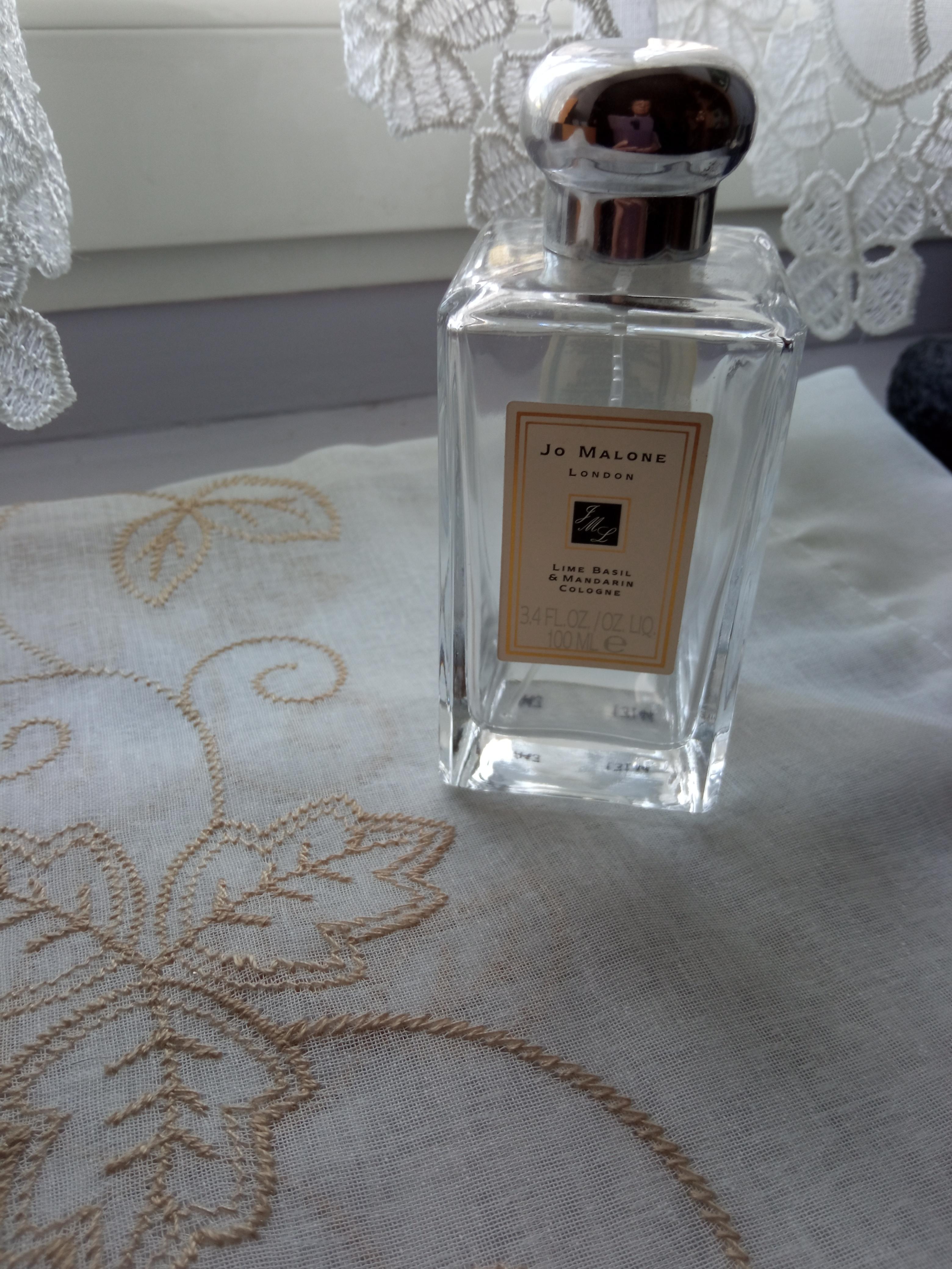 troc de troc flacon vide  eau de cologne jo malone image 0
