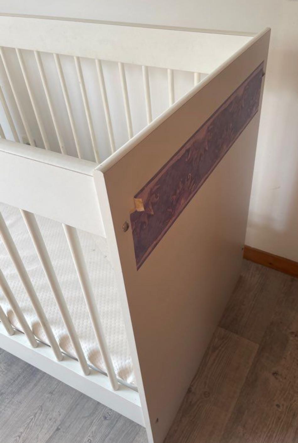 troc de troc lit à barreaux avec matelas image 1