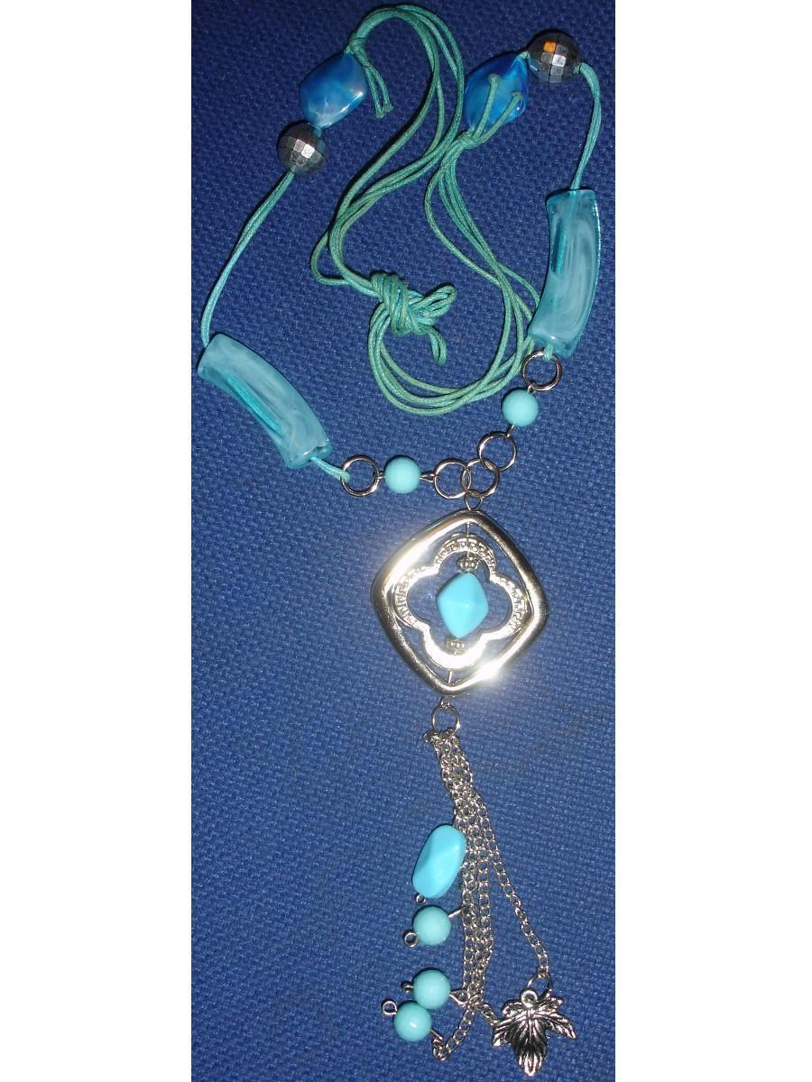 troc de troc collier fantaisie turquoise sur cordon image 0