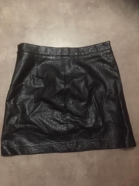 troc de troc jupe noire taille 36 image 0