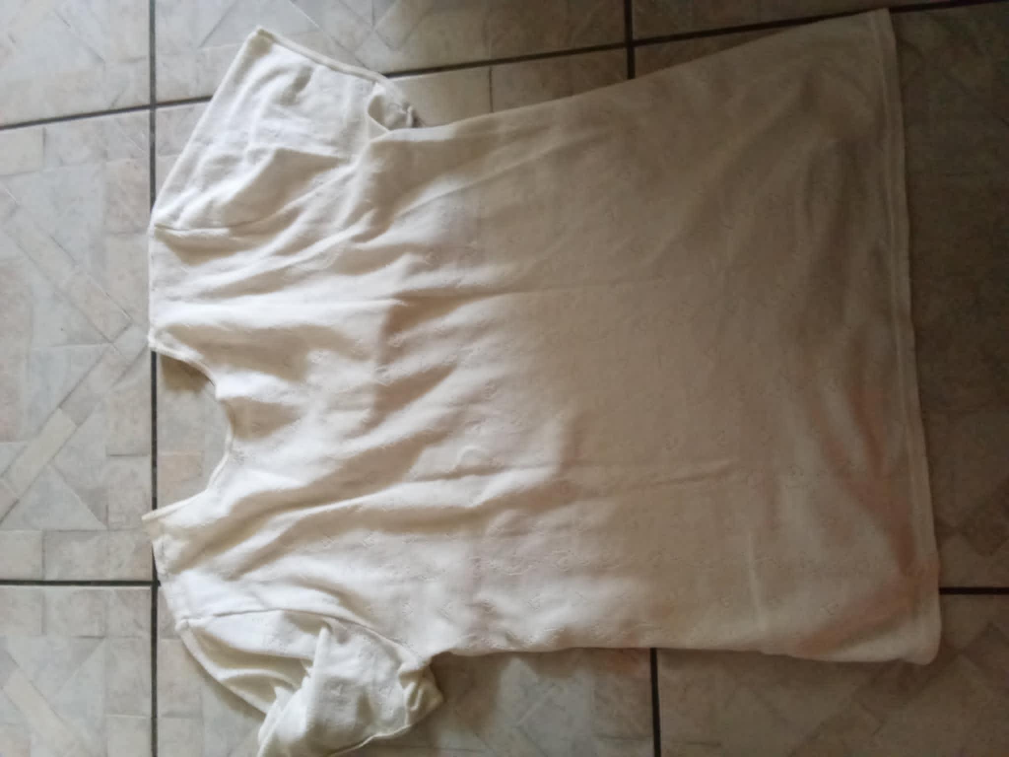troc de troc chemiseou haut  damard tres bon etat creme  taille x x l image 1