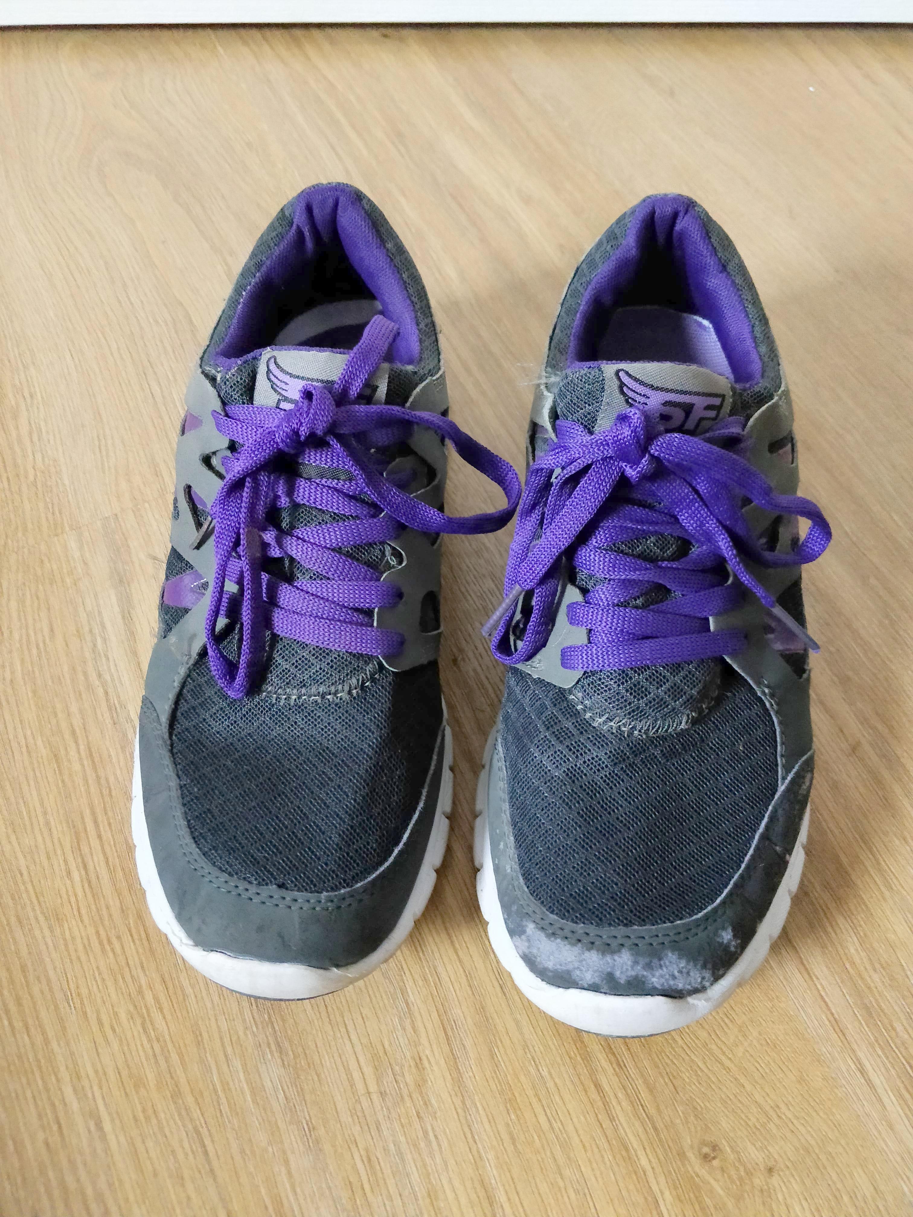 troc de troc don baskets noires et violettes image 0