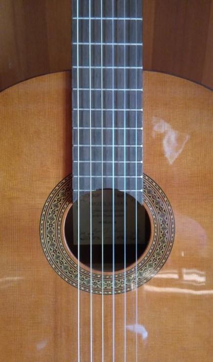 troc de troc guitare classique michel almeria modèle 2csm image 1