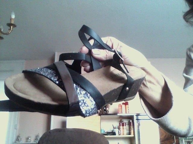 troc de troc sandales noires femme image 2