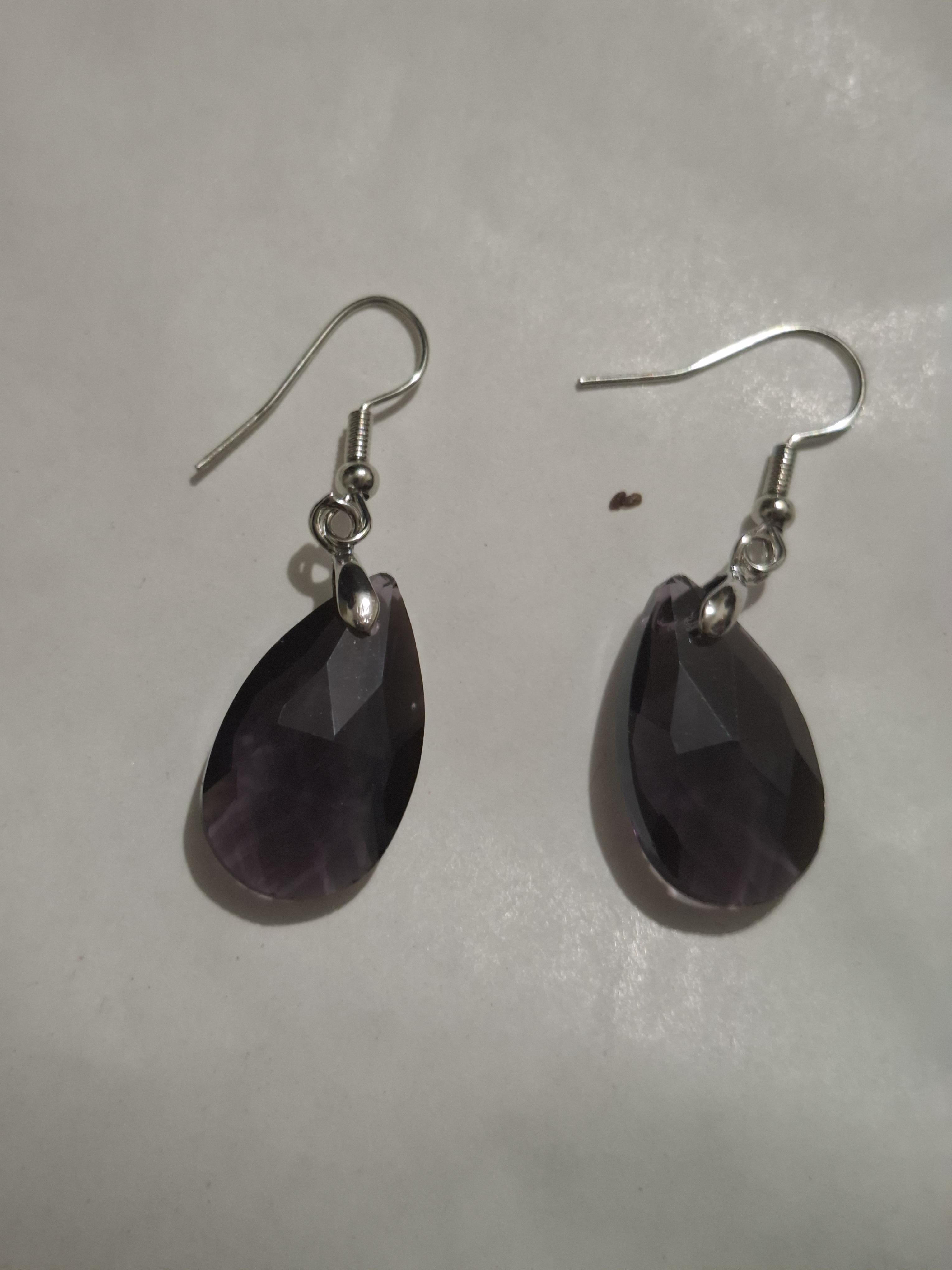 troc de troc reserve boucles d'oreilles violette image 0