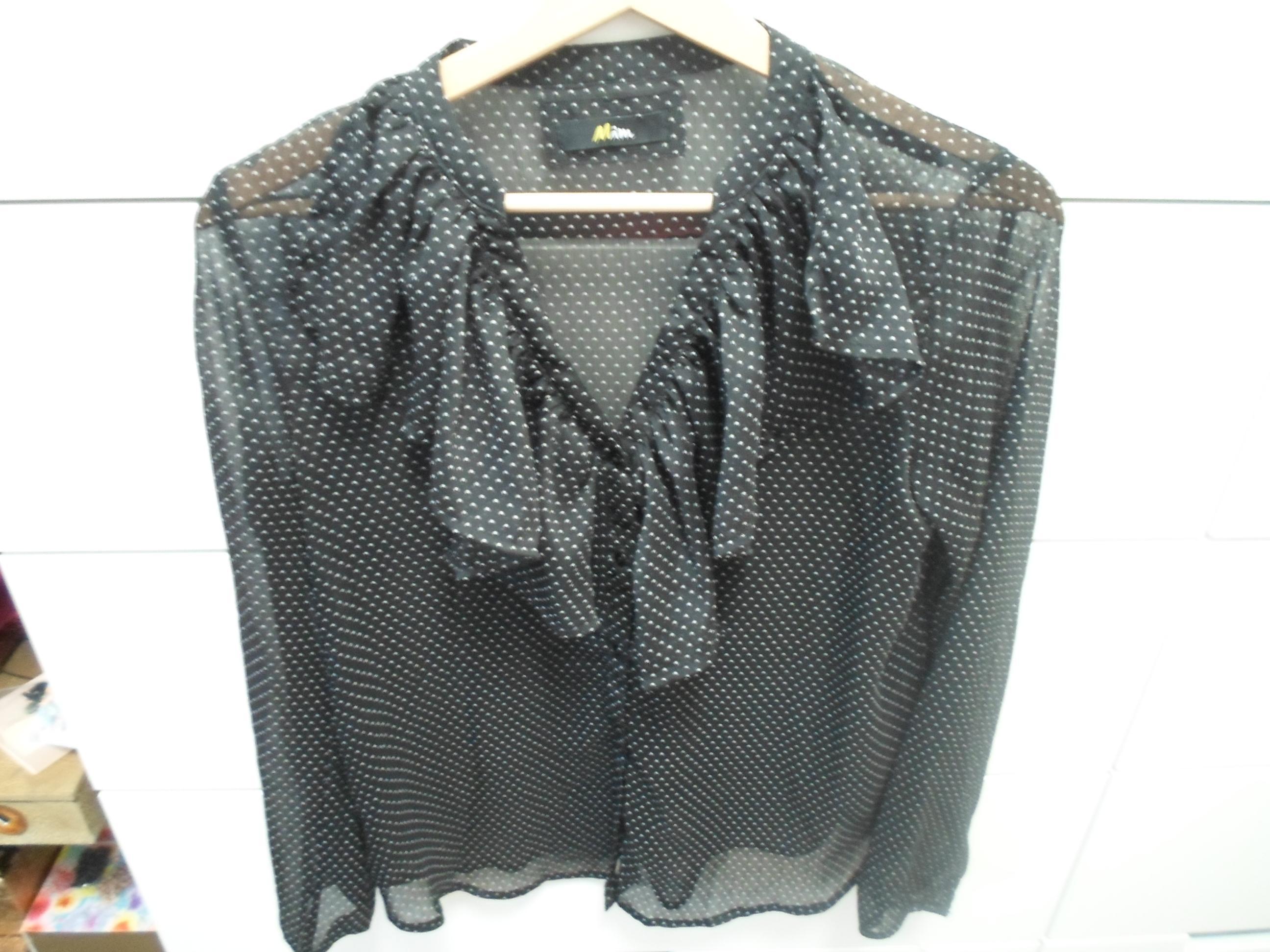 troc de troc chemise à volants noir à pois blancs image 0