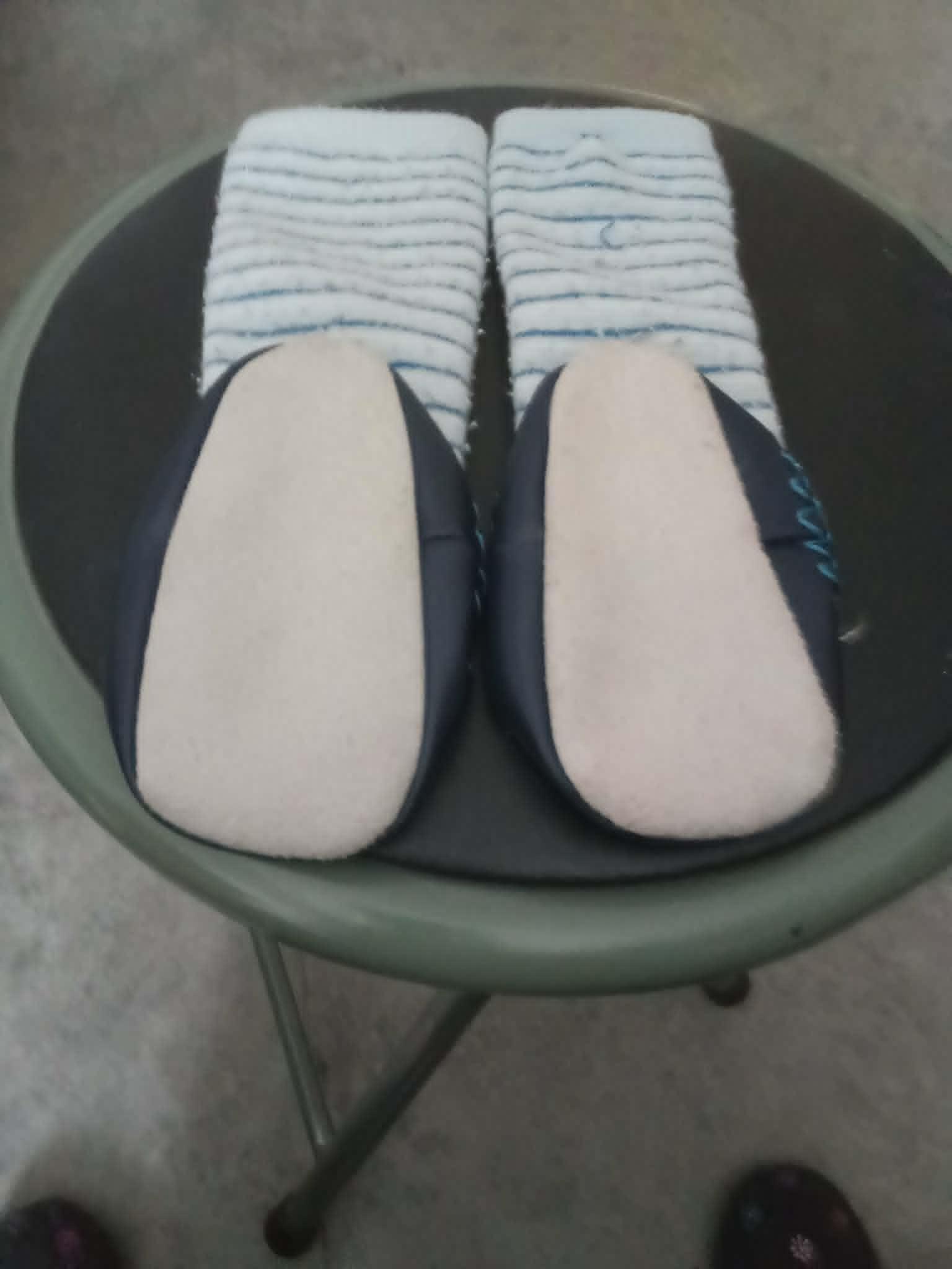 troc de troc chaussette  souliers  1 an bleu  avec nounours dessus image 2