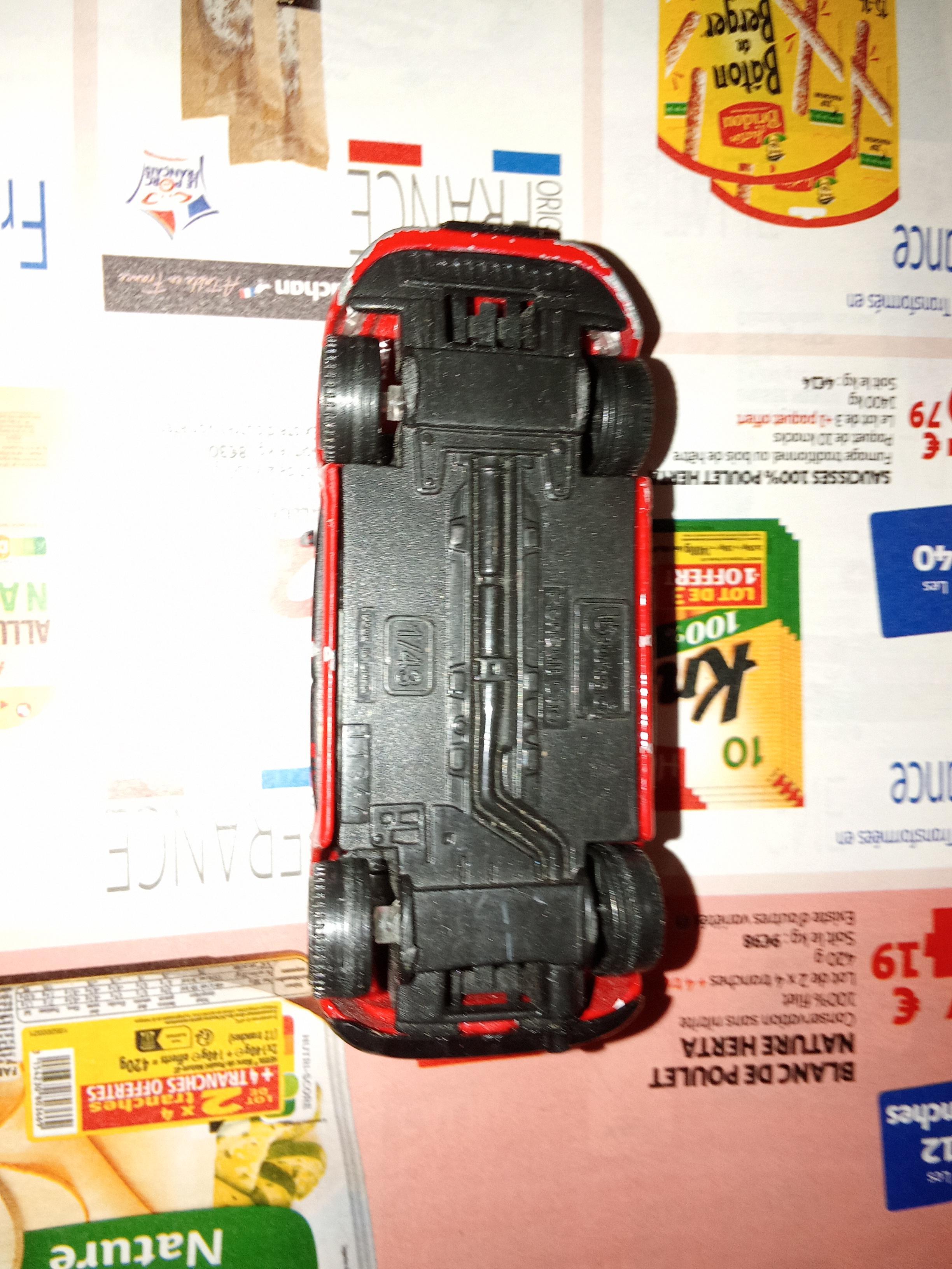 troc de troc renault mégane burago échelle 1/43 image 2