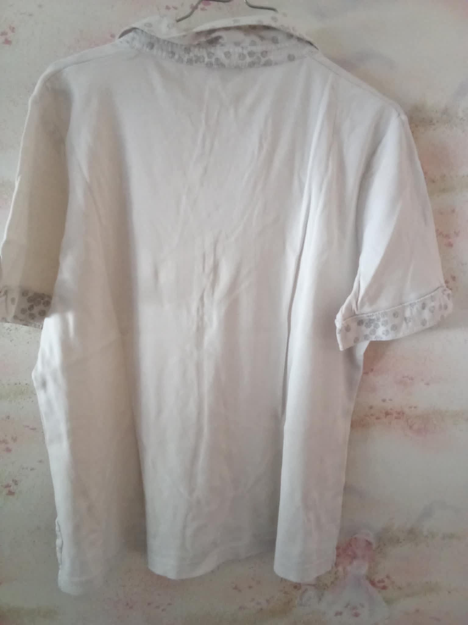 troc de troc polo rayé blanc et gris marque petit marin  marque 1 jour image 1