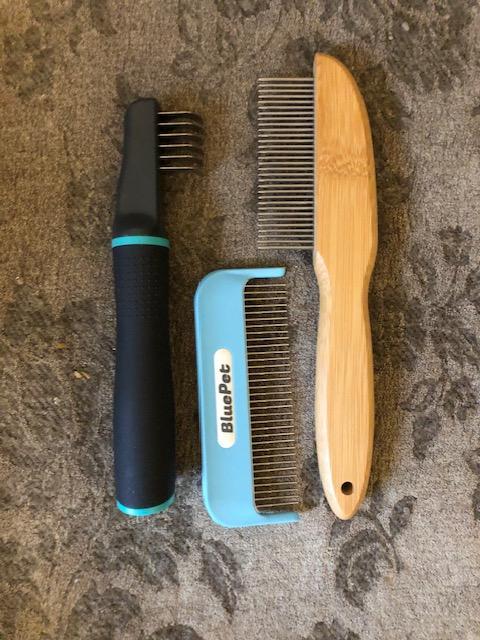 troc de troc lot de 3 brosses soin pelage chien image 0