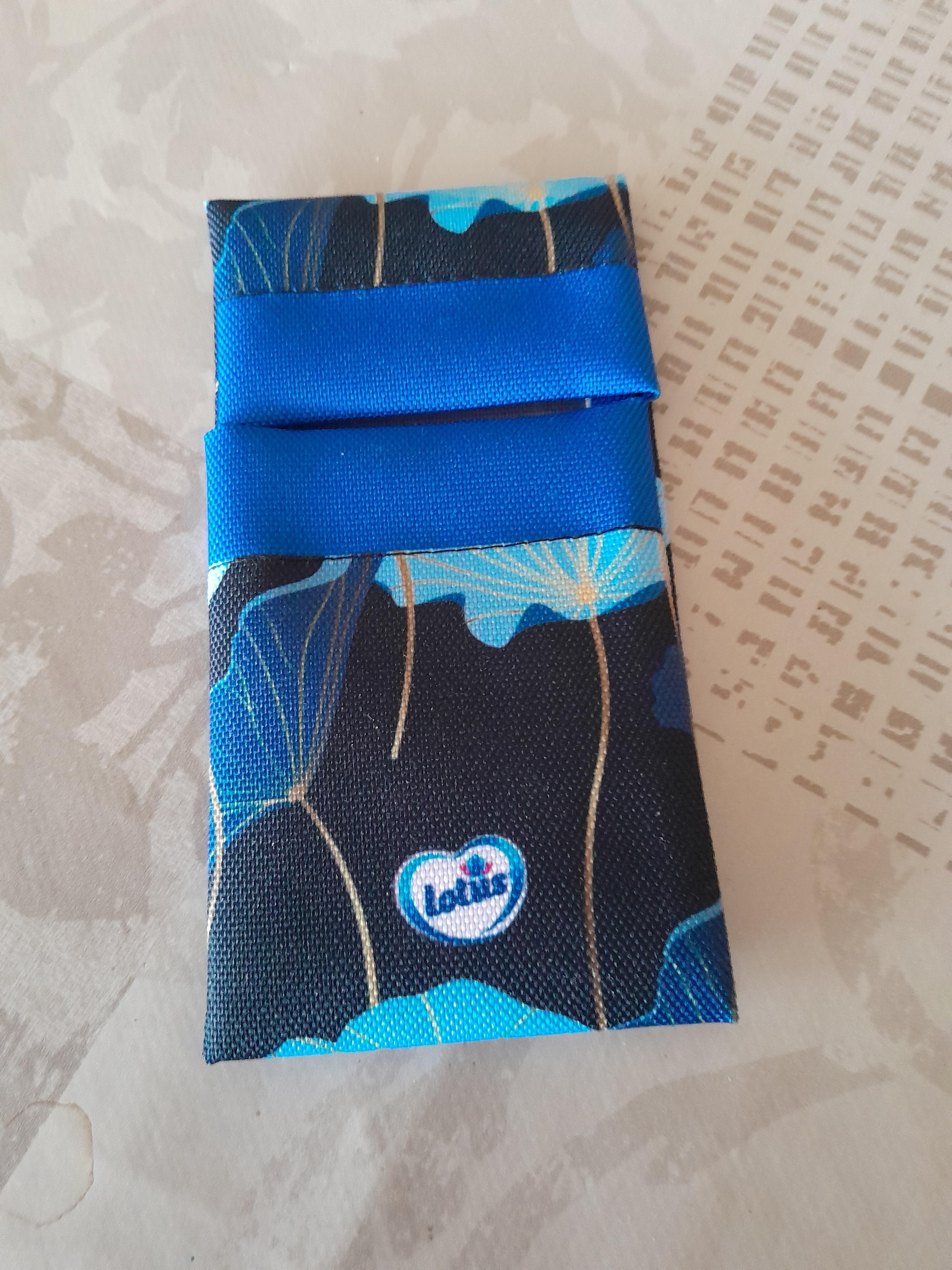 troc de troc Étui pour mouchoir lotus neuf en tissu image 0