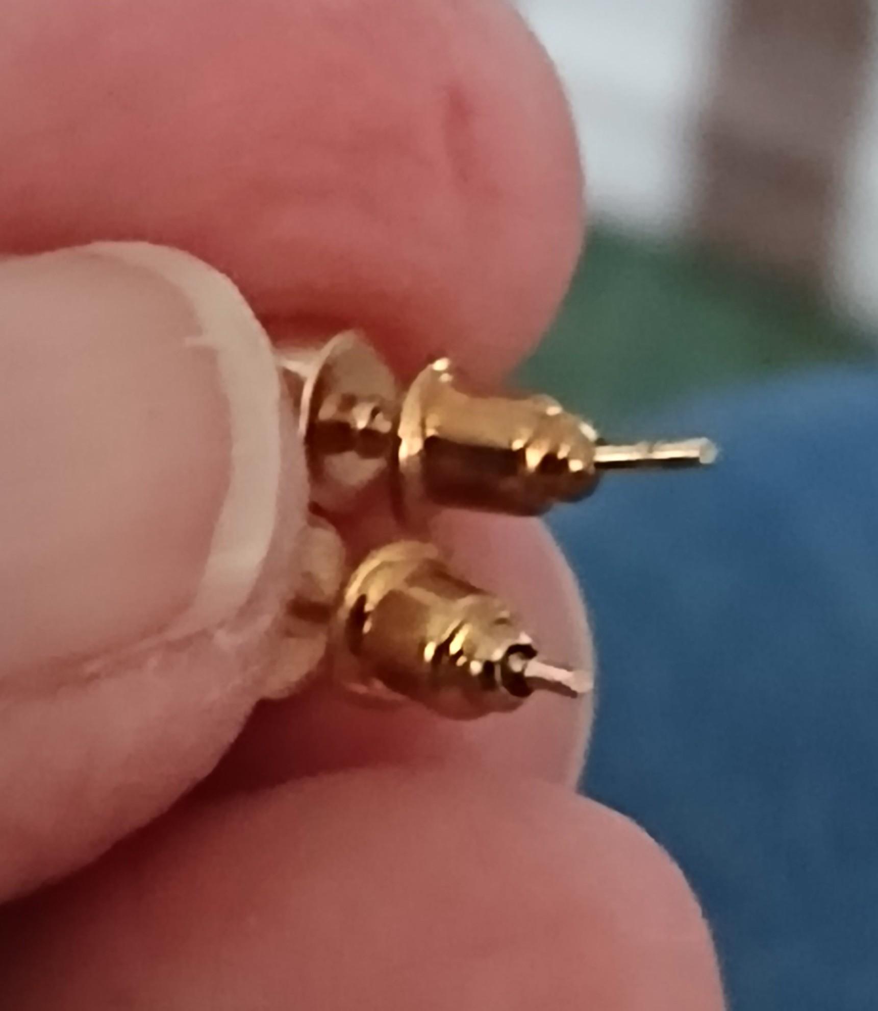 troc de troc une paire de boucle d oreille image 1