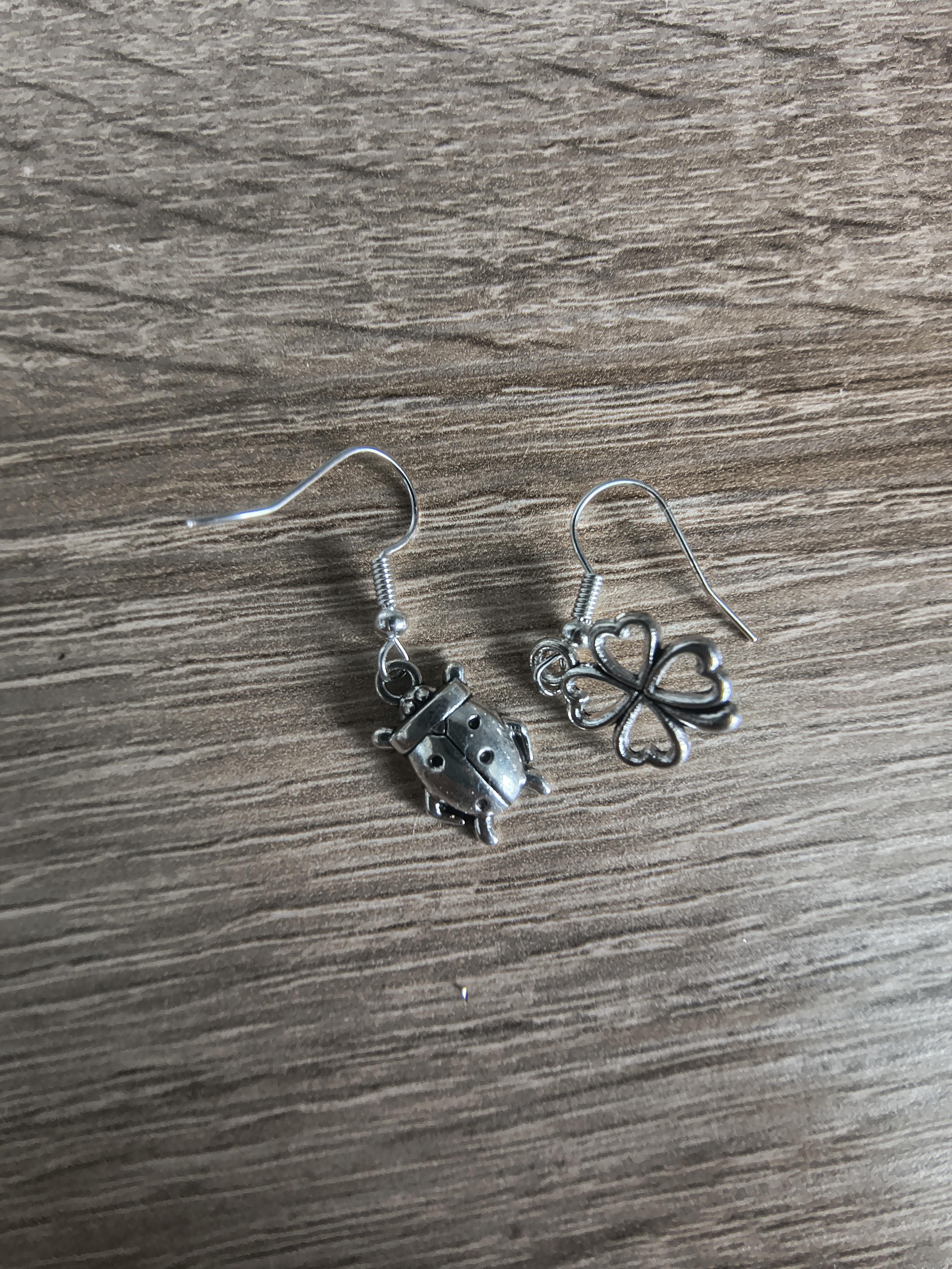troc de troc boucles d'oreilles image 0