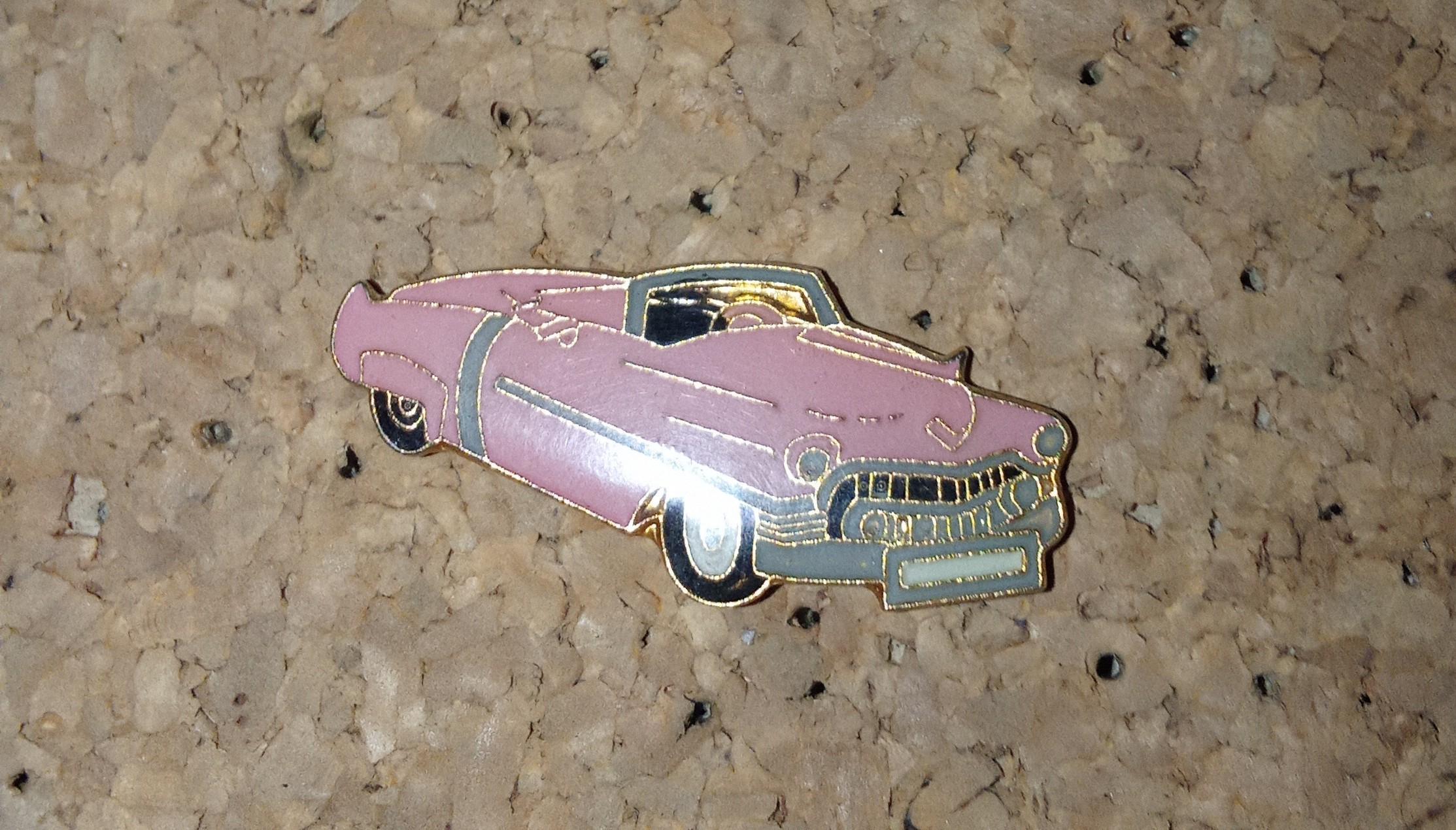 troc de troc pin's cadillac sans attache image 0