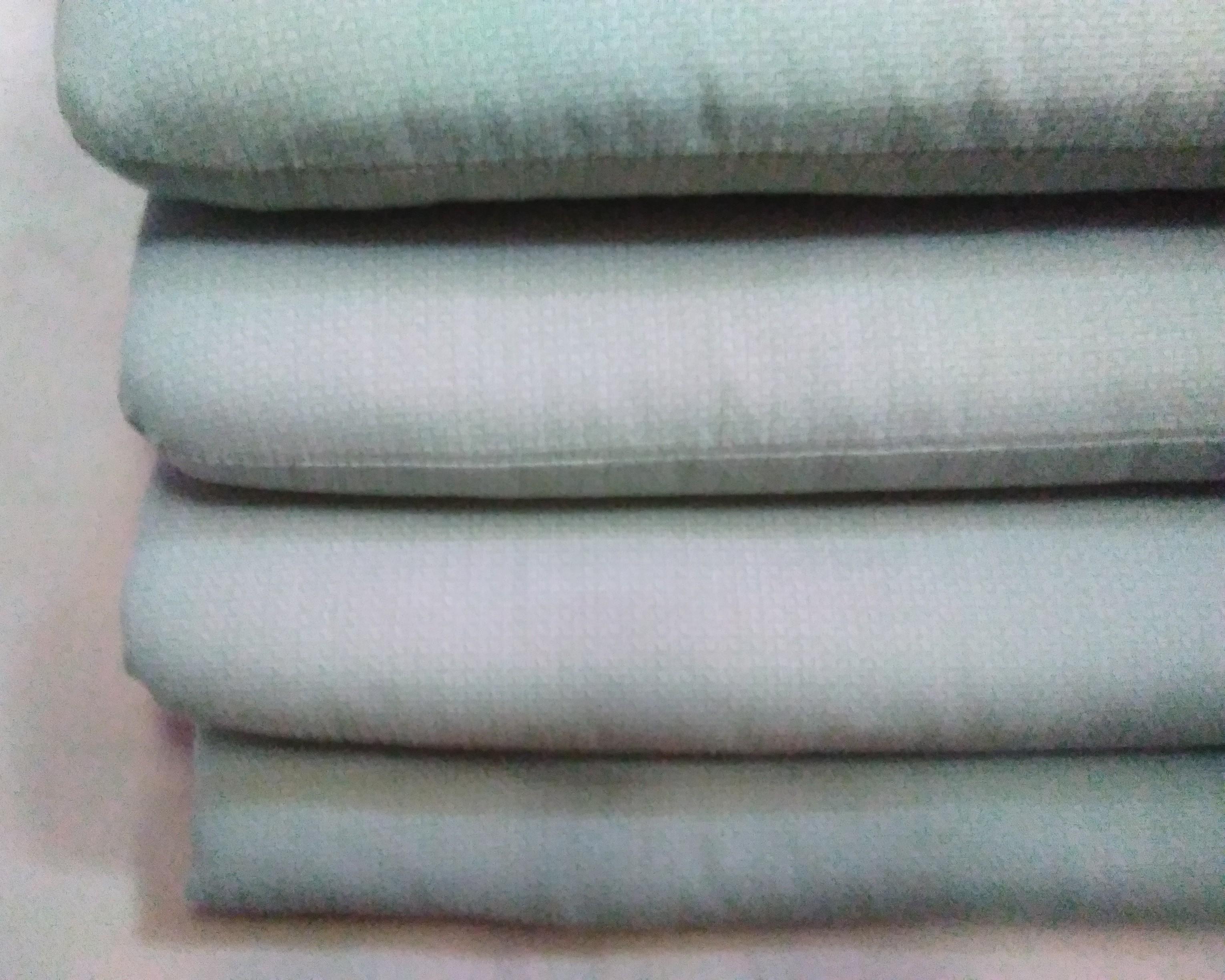 troc de troc lot de 4 coussins, de chaise, bon état image 0